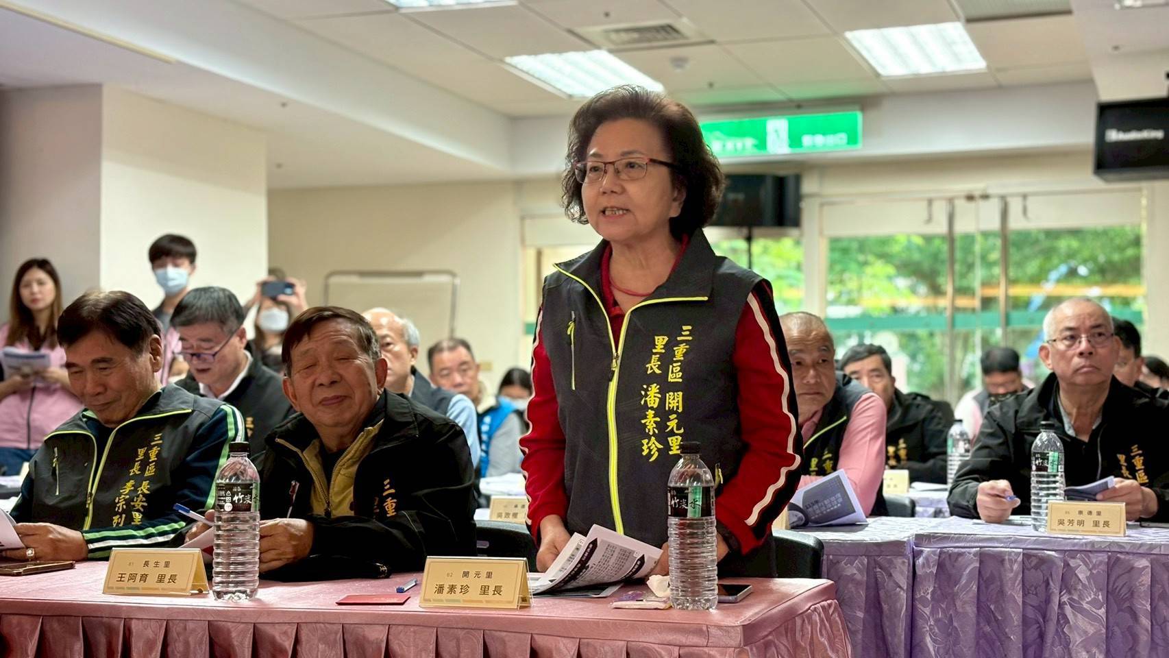 開元里潘素珍里長反映轄內里民遭遇問題。