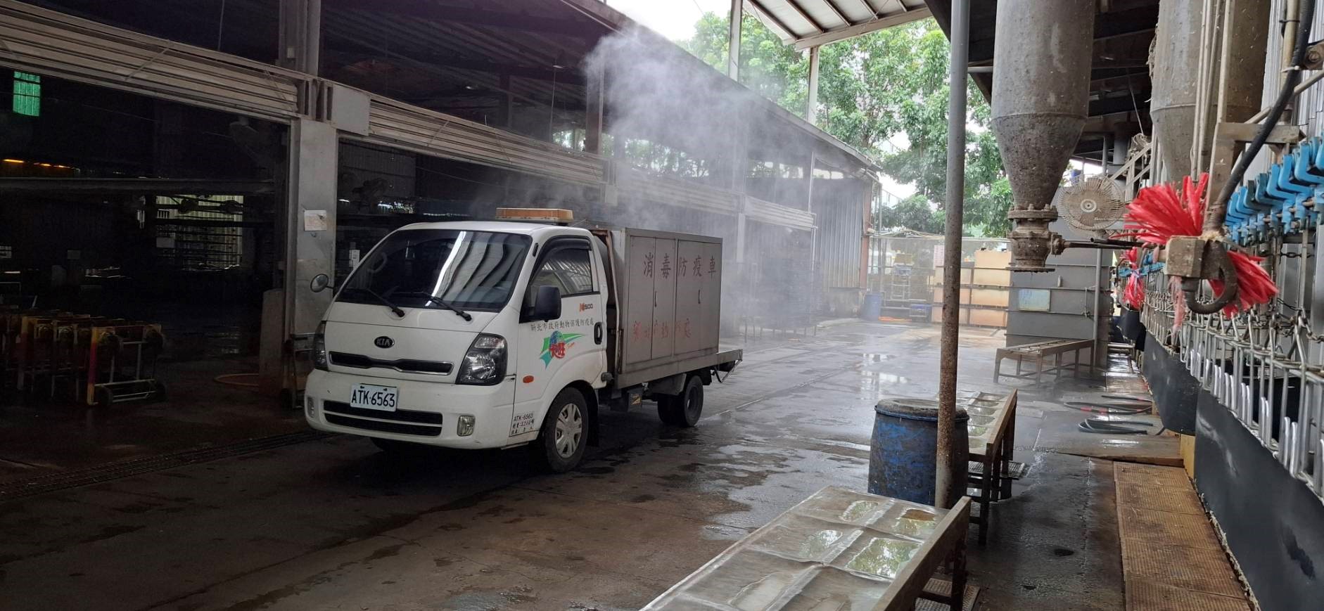  動保處派消毒車至新北禽屠宰場消毒