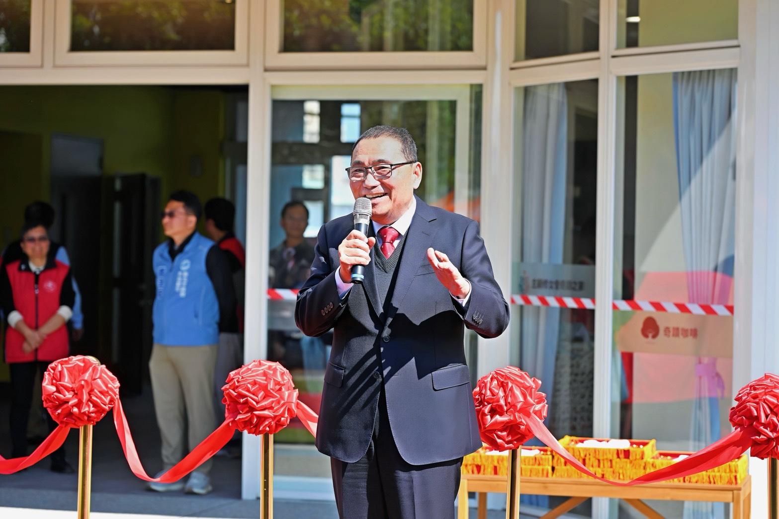 侯友宜出席典禮時表示，奇蹟之家在泰山區落腳25年，長期提供長者日間照顧等服務，奇蹟新家園落成後將大幅提升服務量能。