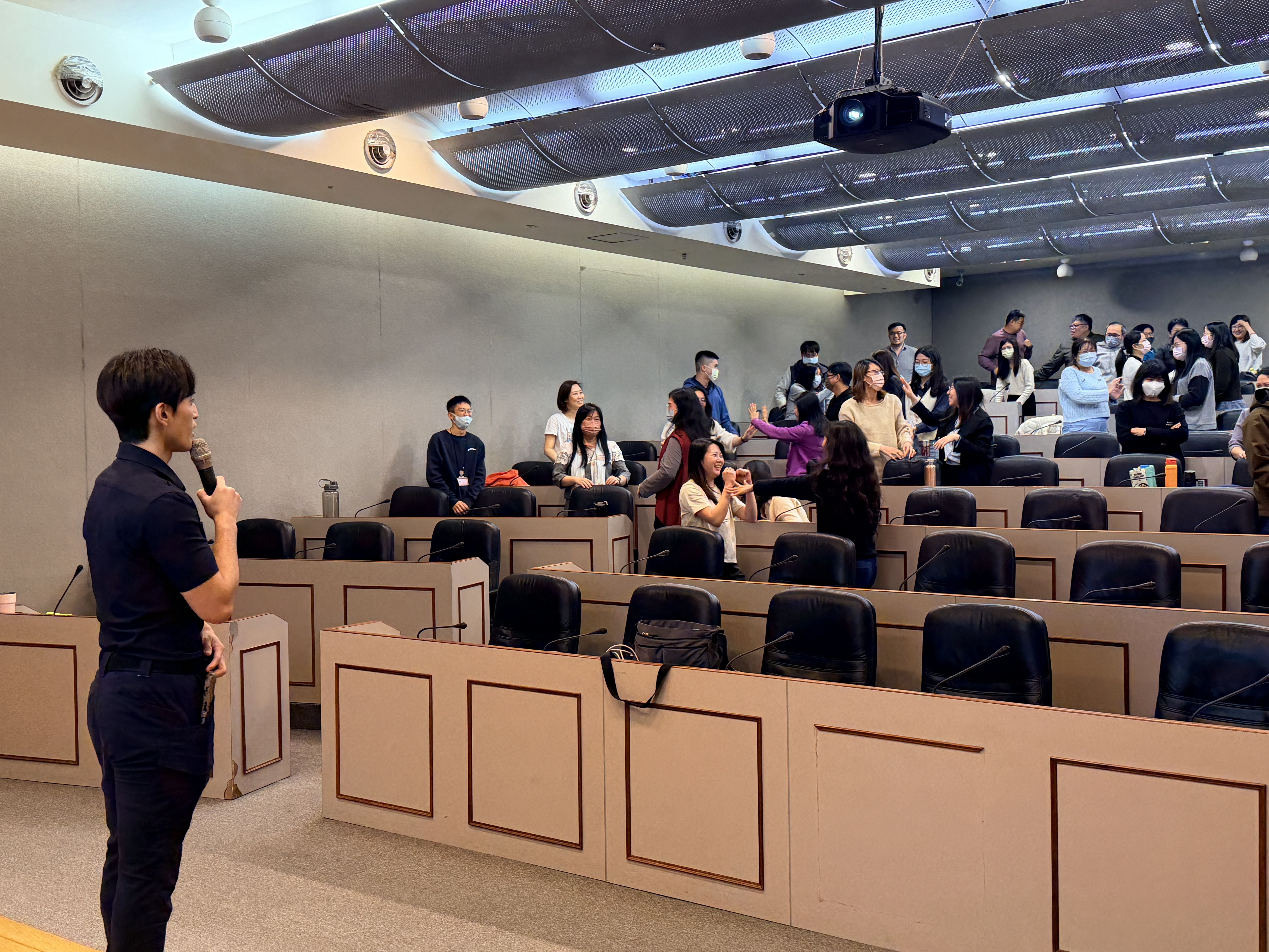 勞工局於今(12日)辦理「公益揭弊者保護法暨人身安全與危機應變能力」教育訓練