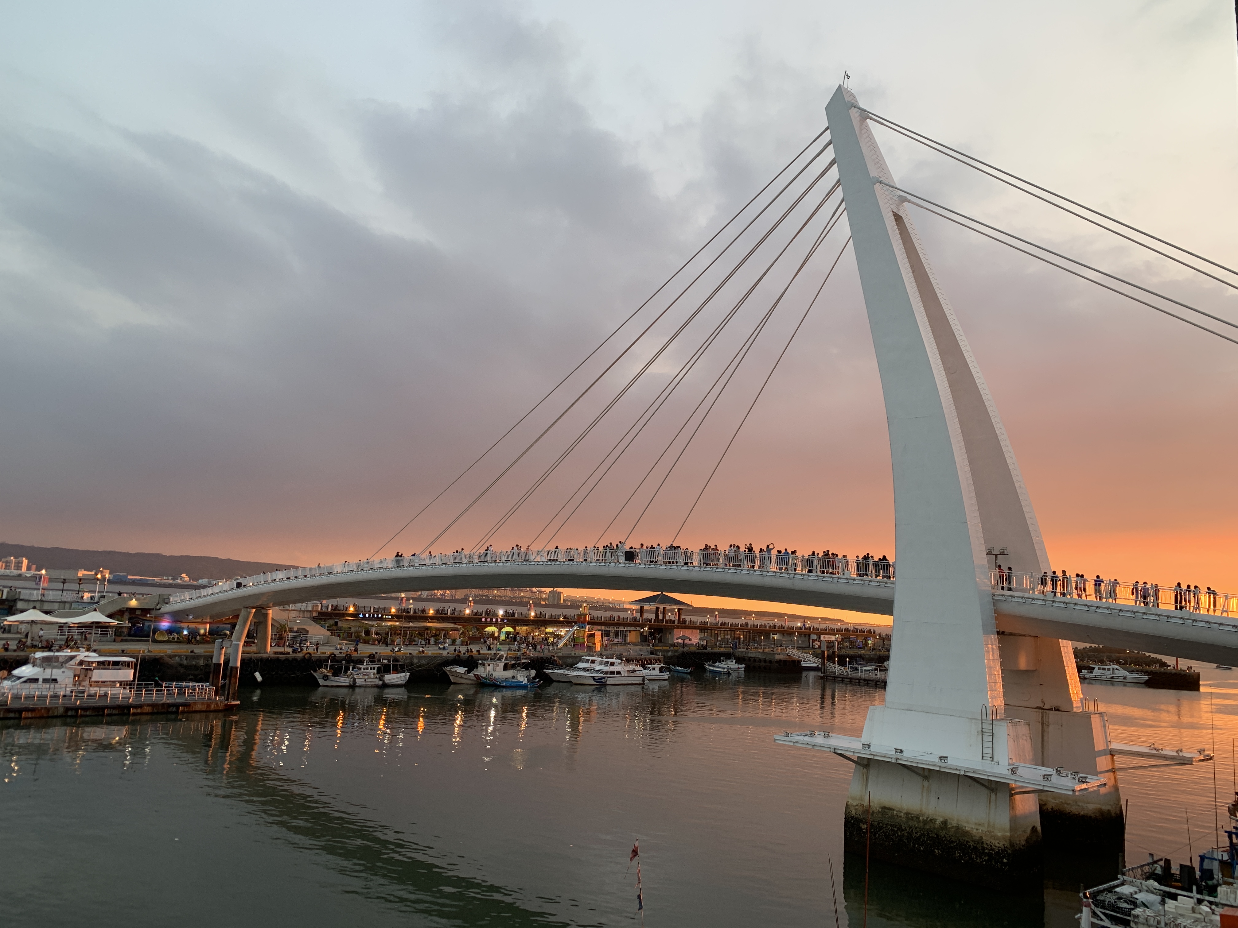 漁人碼頭地標情人橋