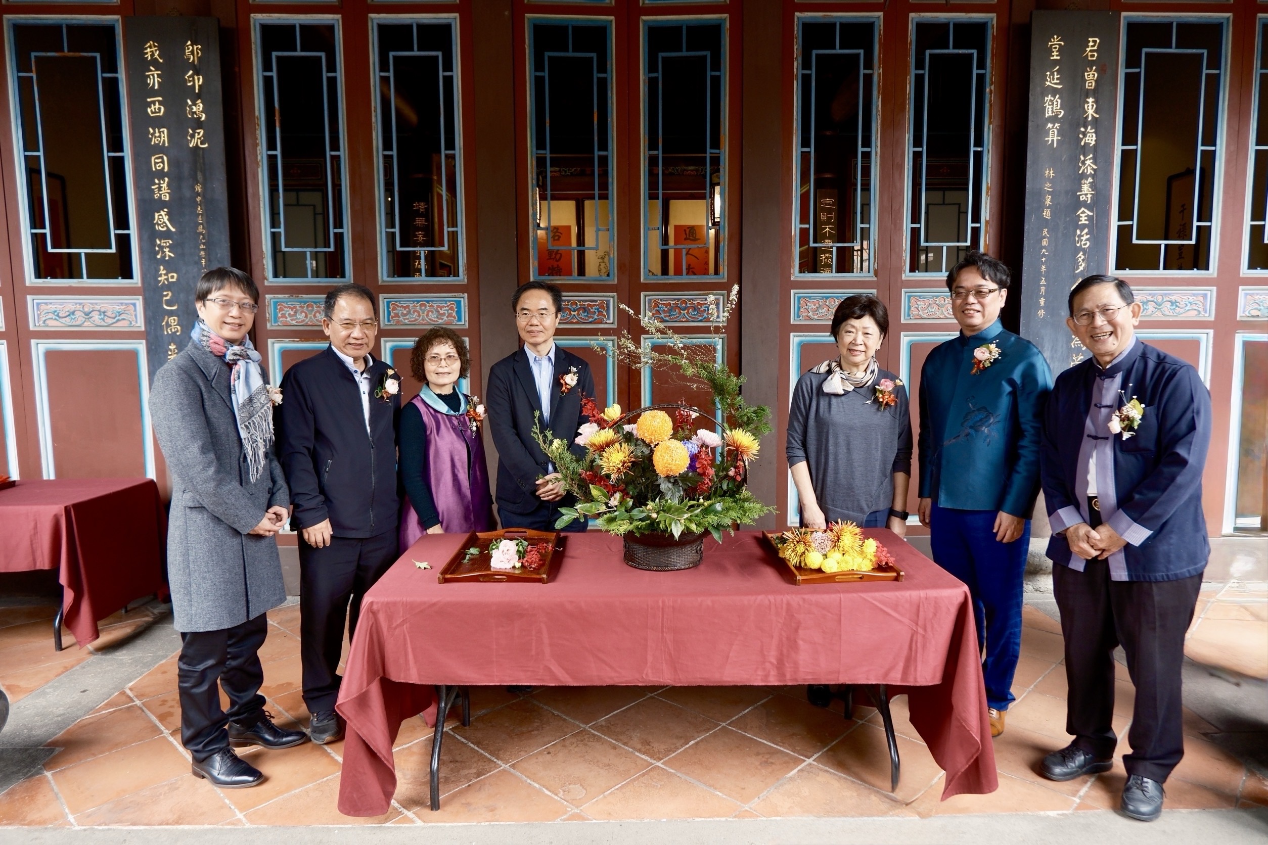 今（28）日上午於林本源園邸舉行「芳華再現．花語林園」插花特展開幕式，邀請民眾一同入園欣賞