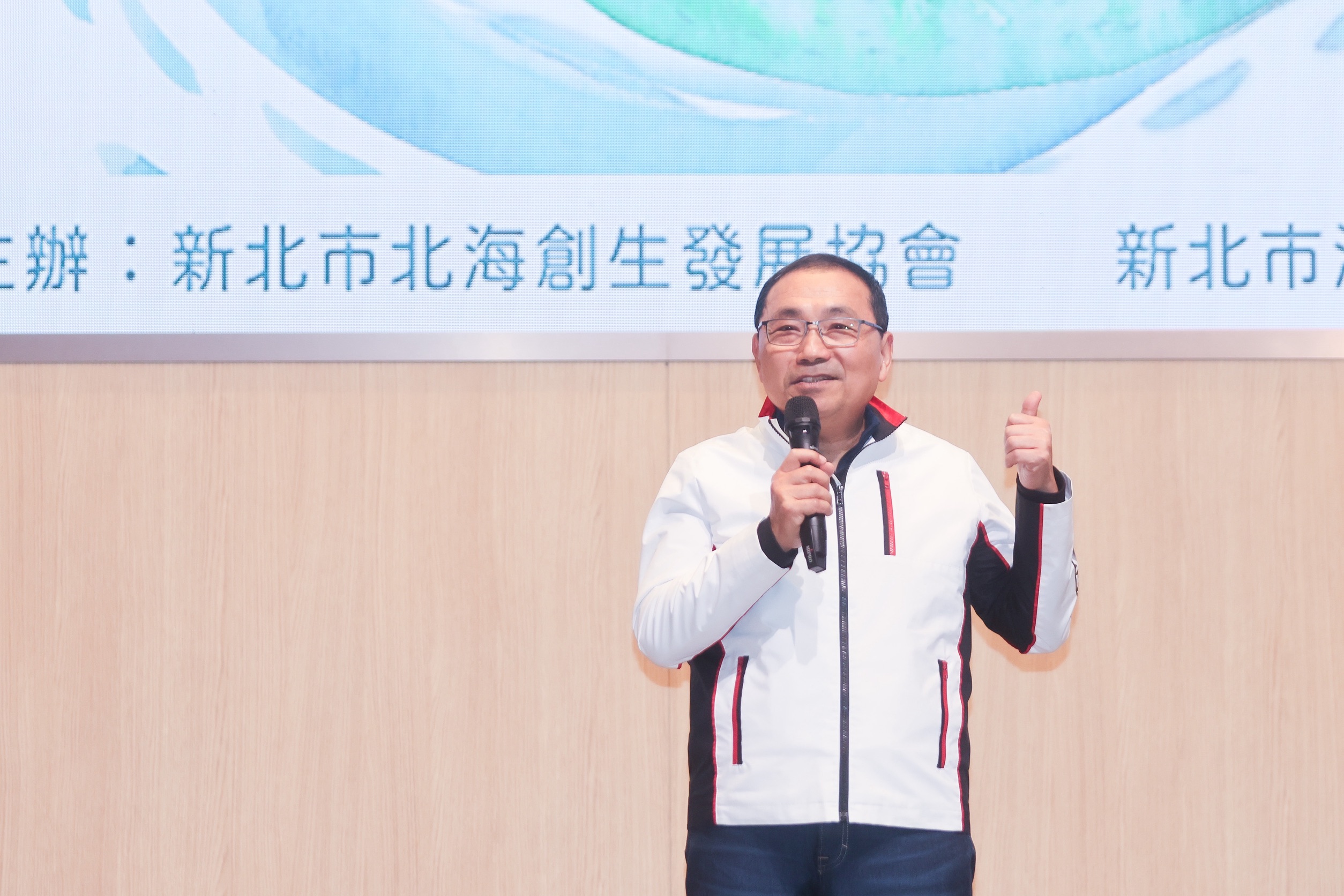 侯友宜表示，新北市積極吸引年輕人返鄉在地就業，全國首創以「農業」為基礎推動地方創生。