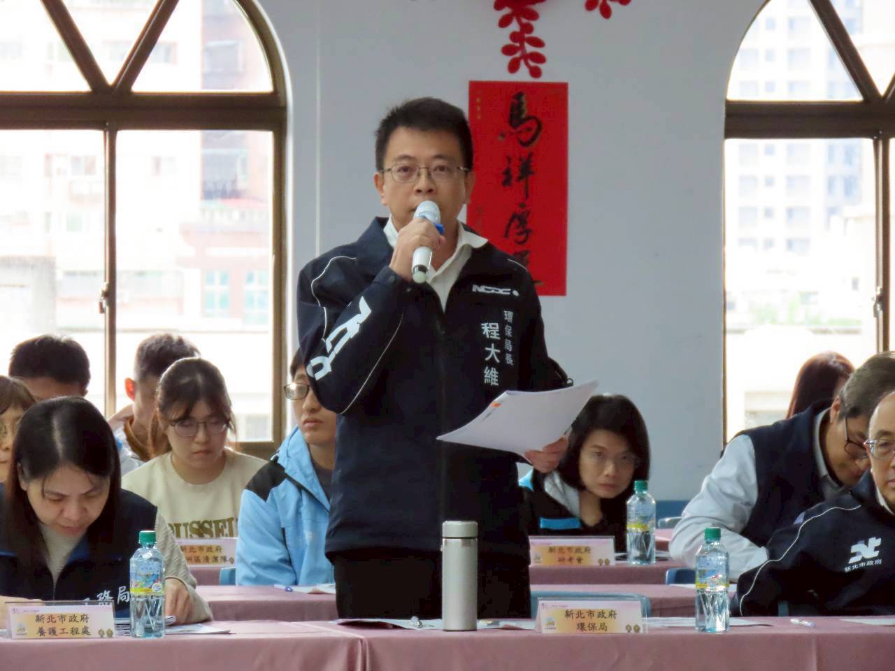 ​市府團隊與里長於會中針對各項市政議題逐一討論。 ​