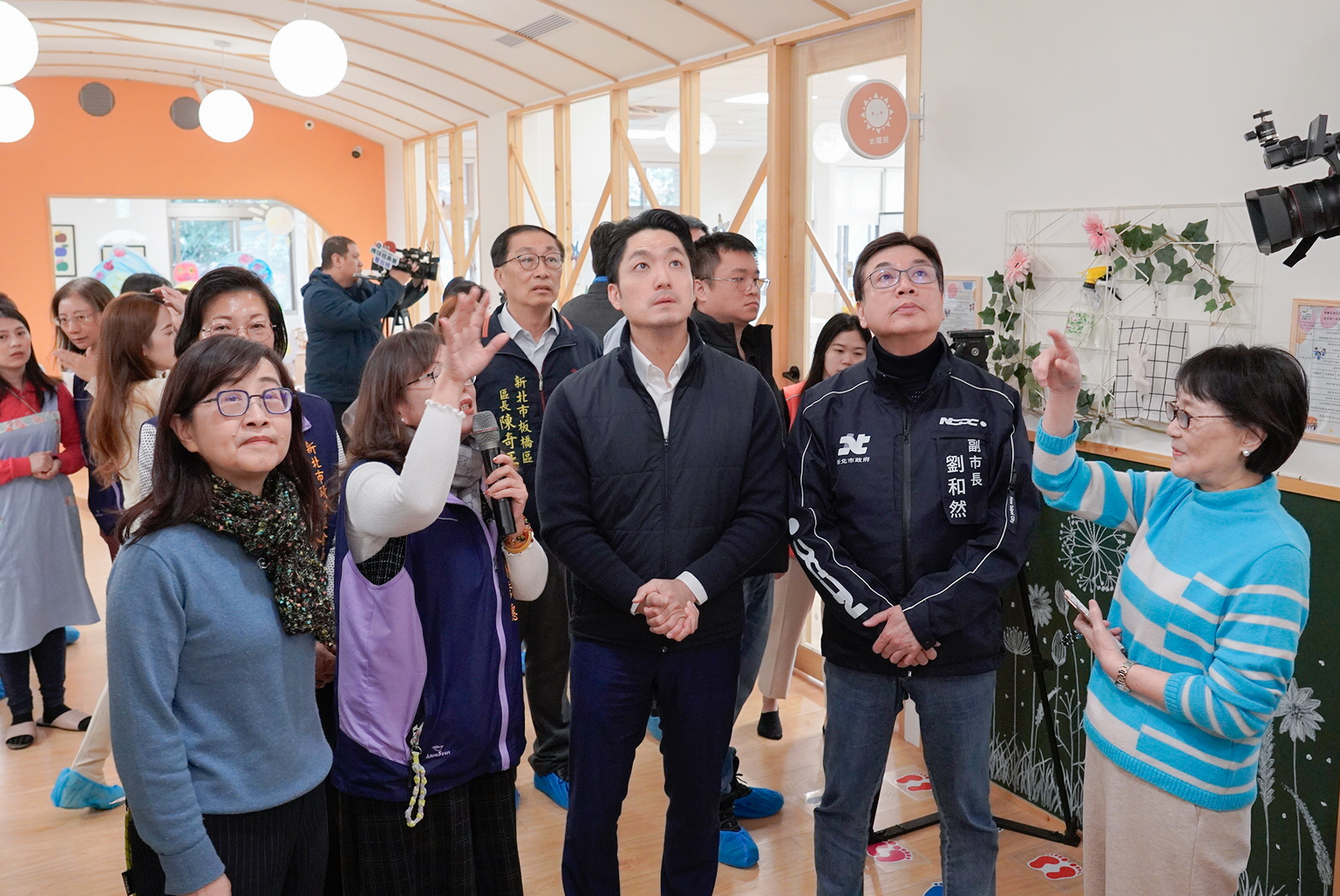 此次參訪板橋埔墘公托中心與板橋莊敬公托中心，分別運用校園空間，及活化社區活動中心導入托育服務，兼顧教育資源整合與社區需求。