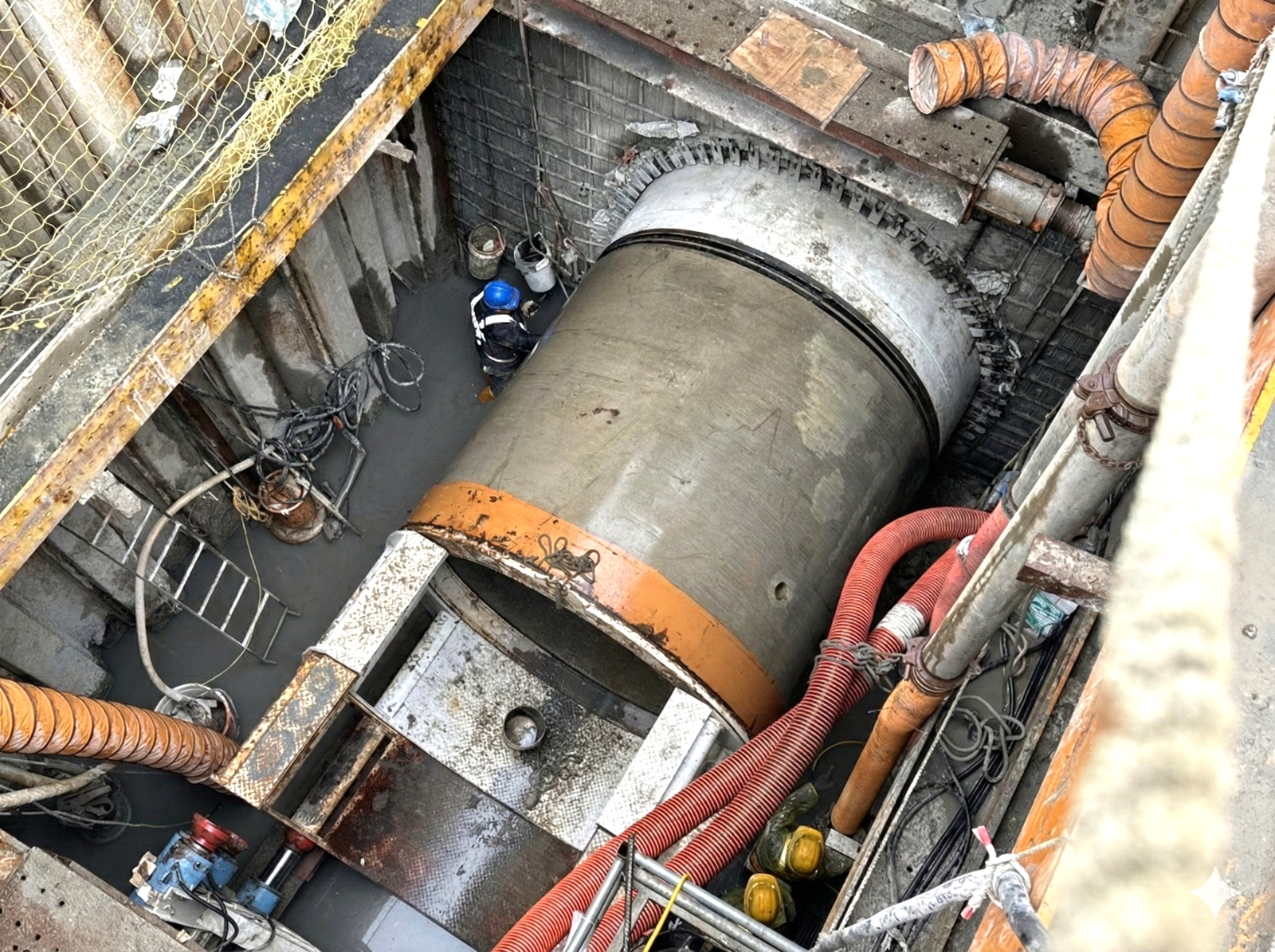 潛盾機下坑後須進行組裝並測試