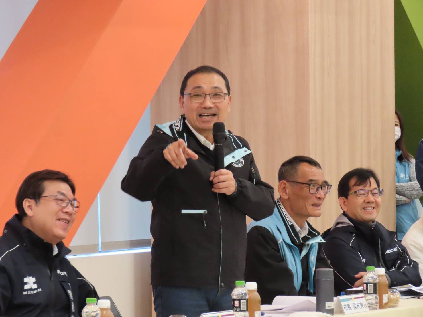 侯友宜於會中指出，捷運環狀線南環段為新店區重點建設，未來將成為帶動區域整體發展的核心指標。