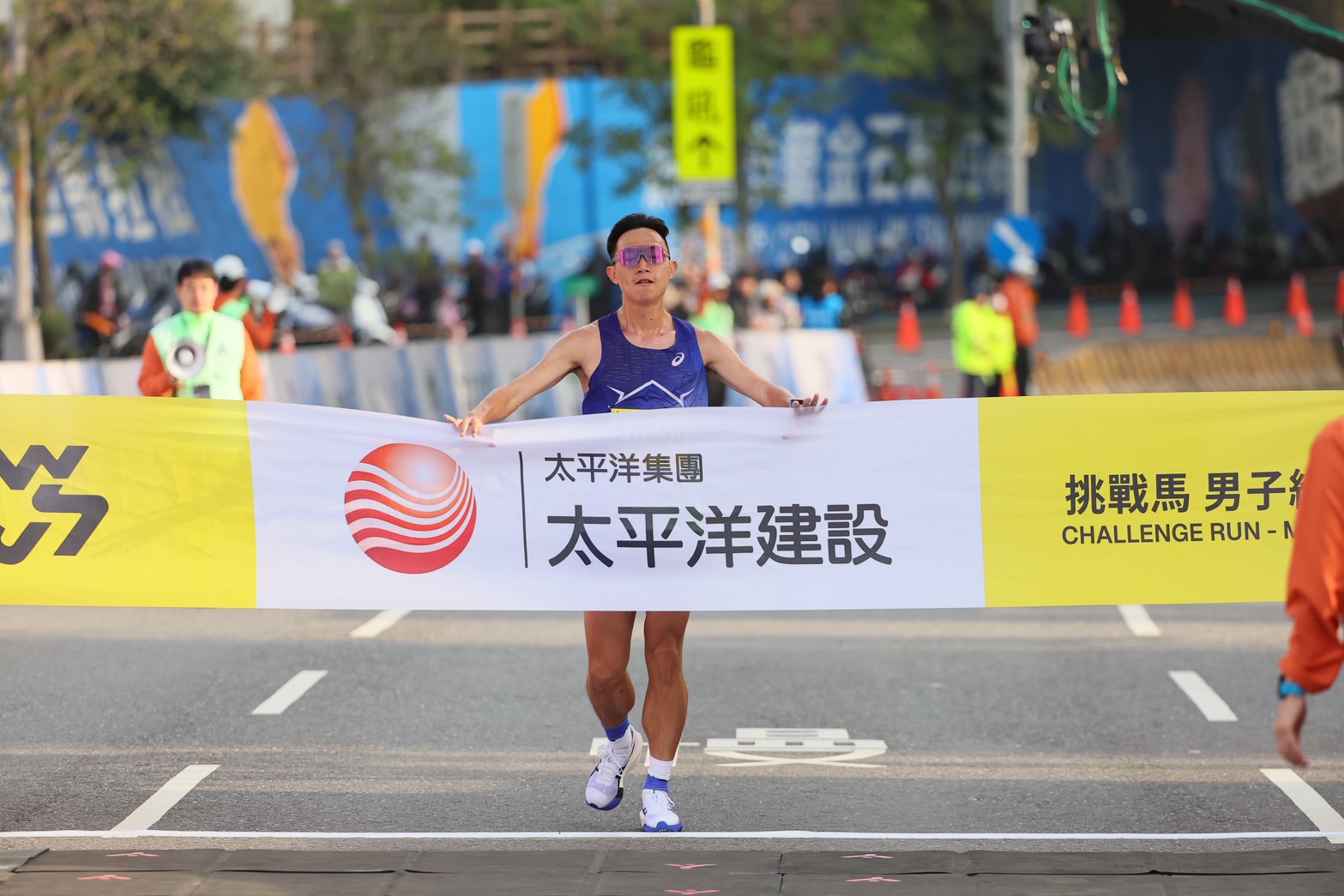 2026新北市萬金石馬拉松，挑戰馬男子組總排名第一曾廷瑋。成績：30分47秒