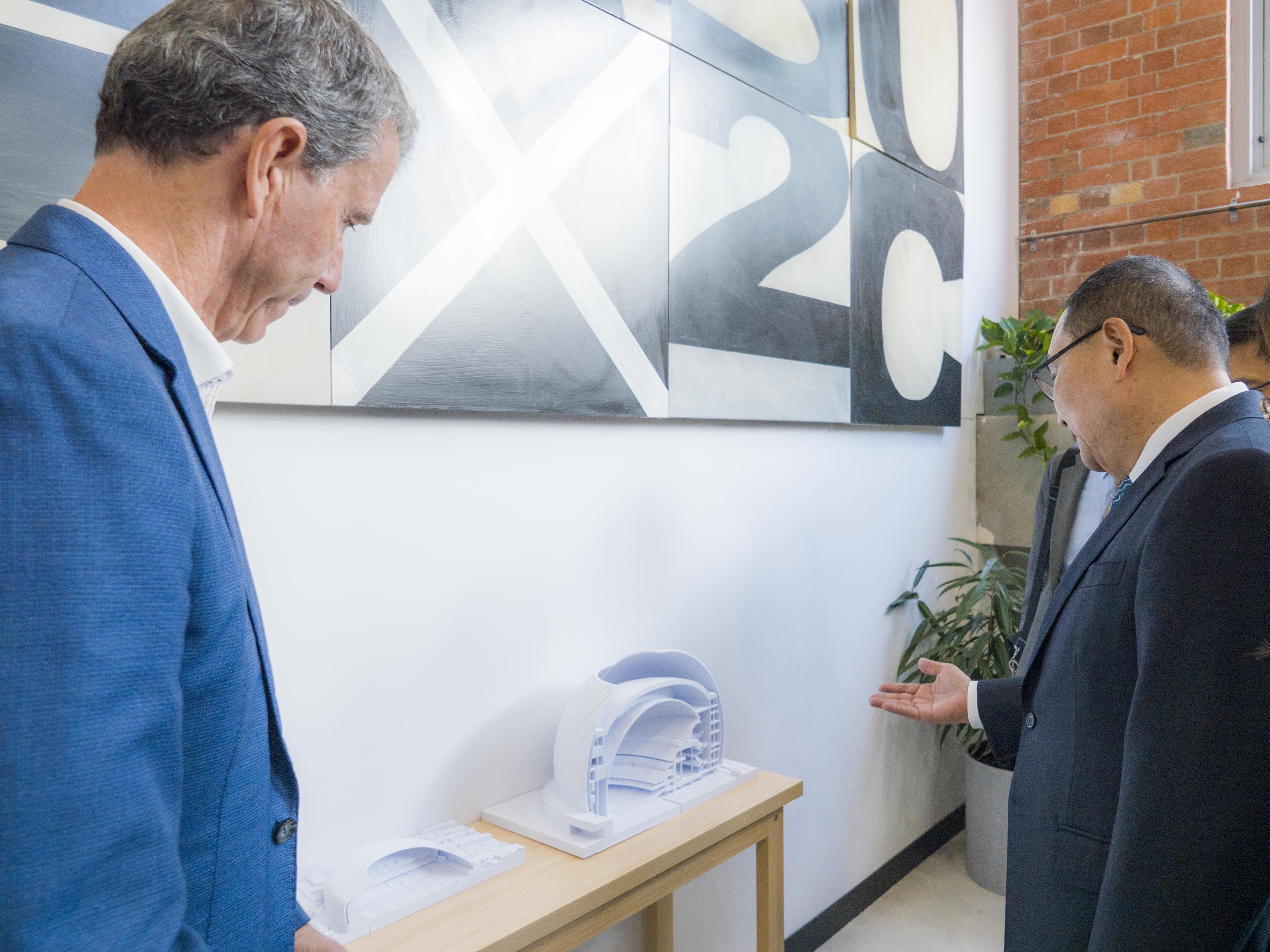 侯友宜表示，新北大巨蛋的選址今年中就會拍板，目標打造一座全方位的園區，進而帶動周邊整體區域發展。