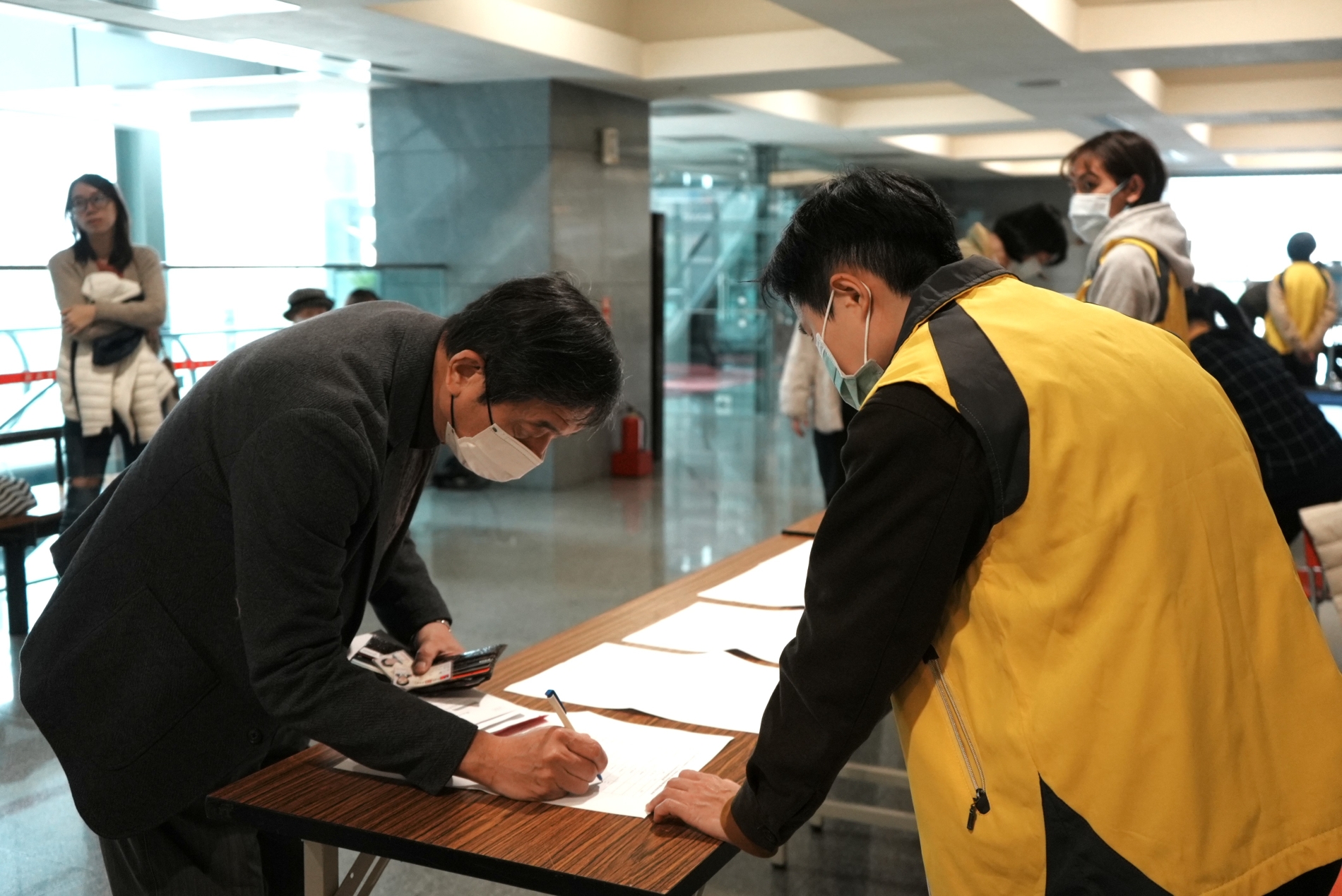 塭仔圳第二區土地分配結果已公告期滿。圖為日前舉辦的他項權利清理協調會現場。新北市地政局提供