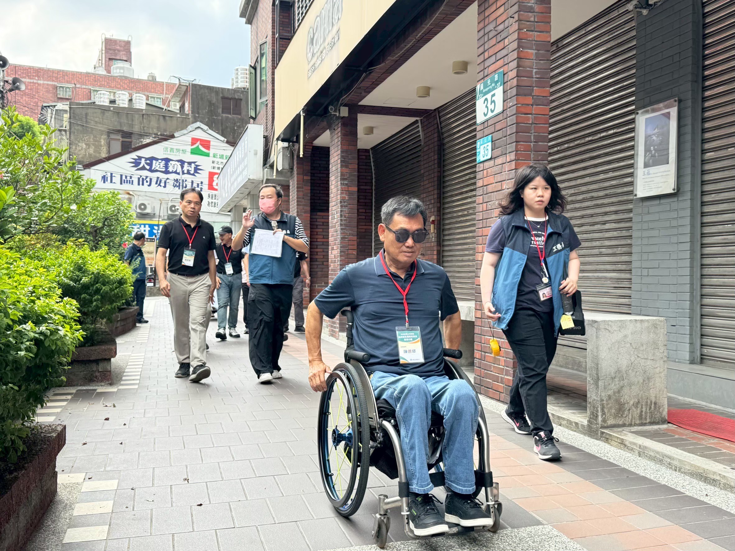 內政部辦理114年公共建築物無障礙生活環境業務督導考核，新北市政府榮獲「特優」肯定，締造連續15年特優、連12年滿分全國第一的紀錄。