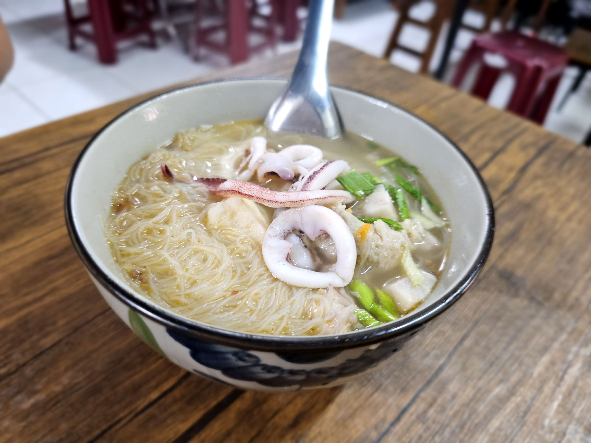 鼻頭漁港美味海鮮料理 - 透抽米粉