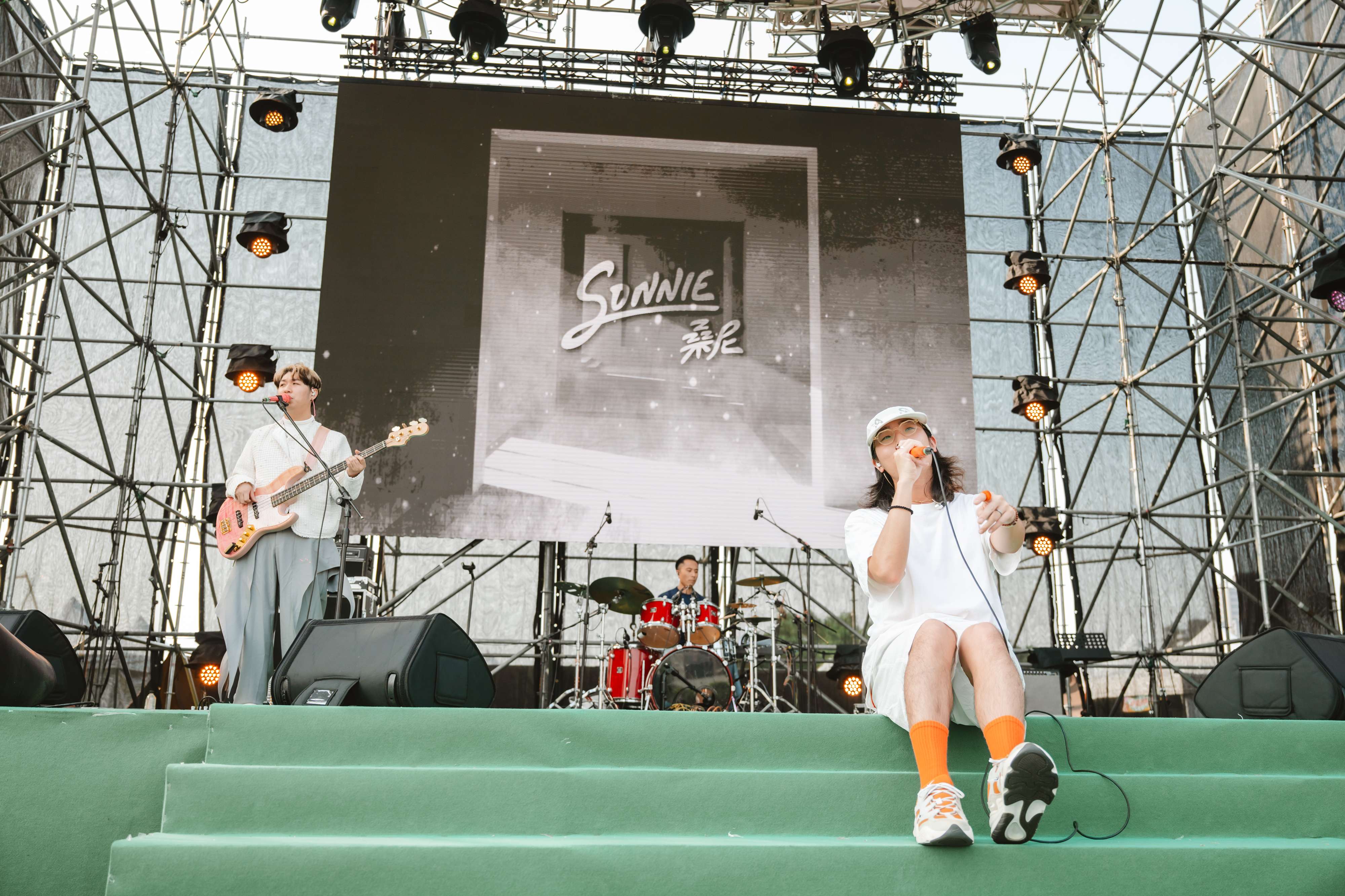  寵物系樂團-SONNIE桑尼