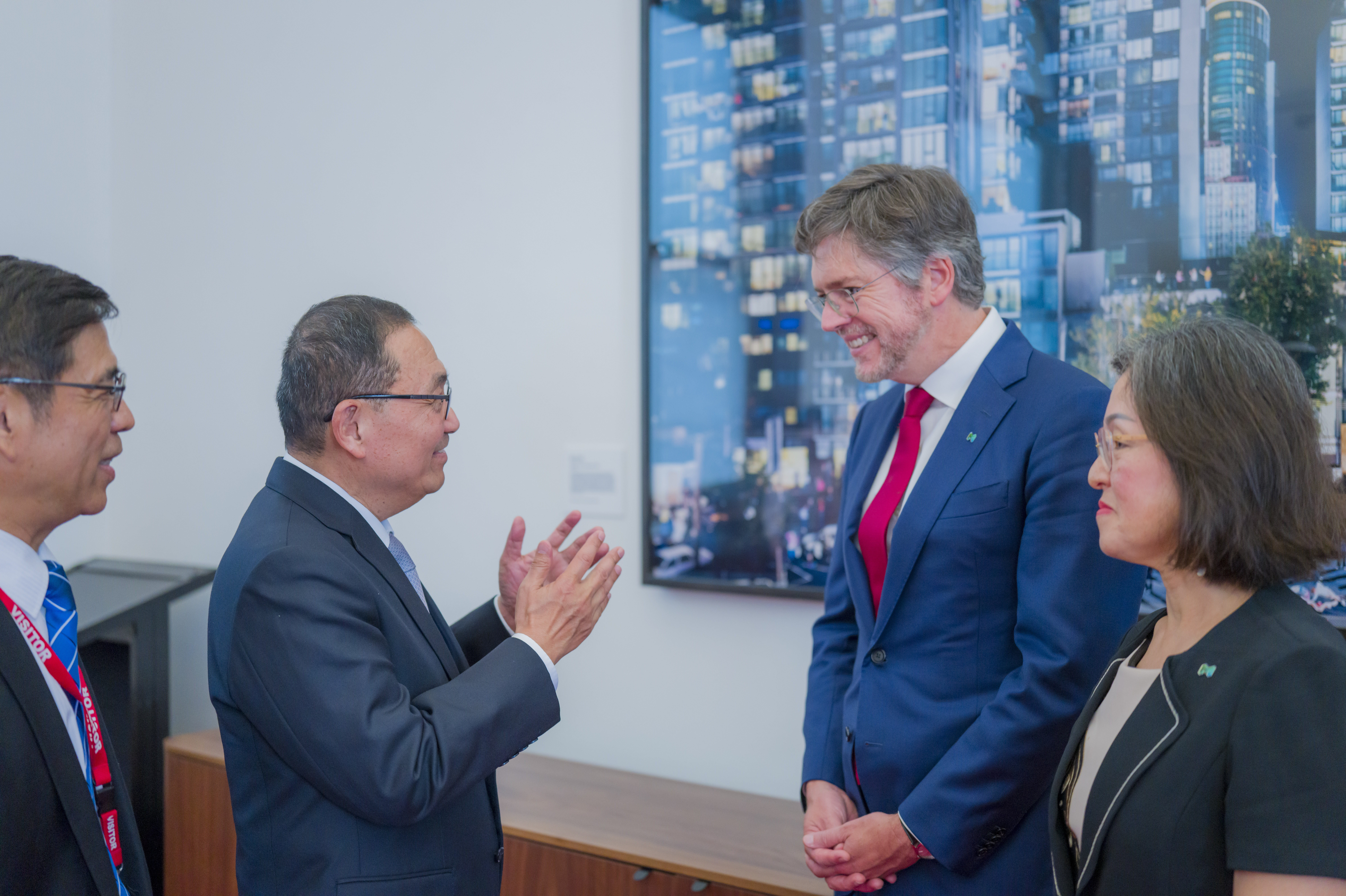 新北市長侯友宜23日與墨爾本市長Nicholas Reece會面。被譽為澳洲「文化之都」的墨爾本，與新北市同樣擁有多元族群文化。