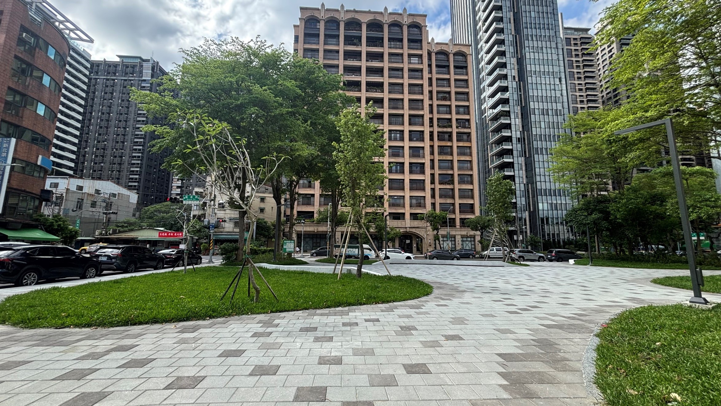 西門廣場-完工照