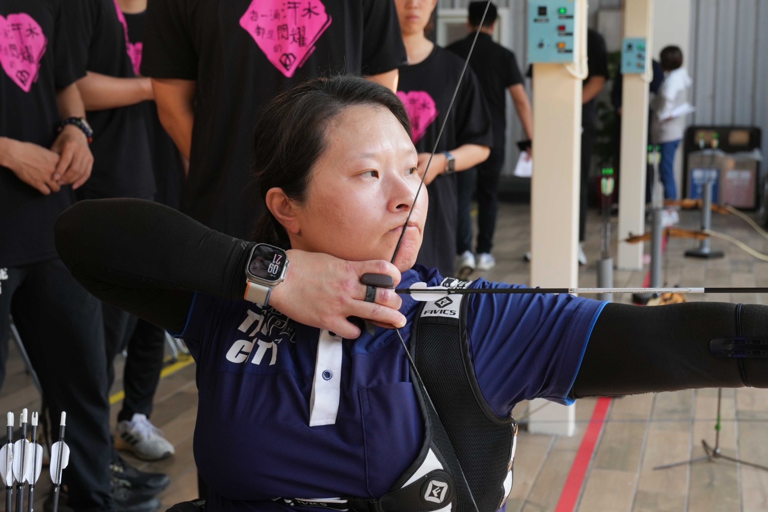 新北市身障射箭選手黃貞燕現場示範 指導特教生掌握射箭技巧
