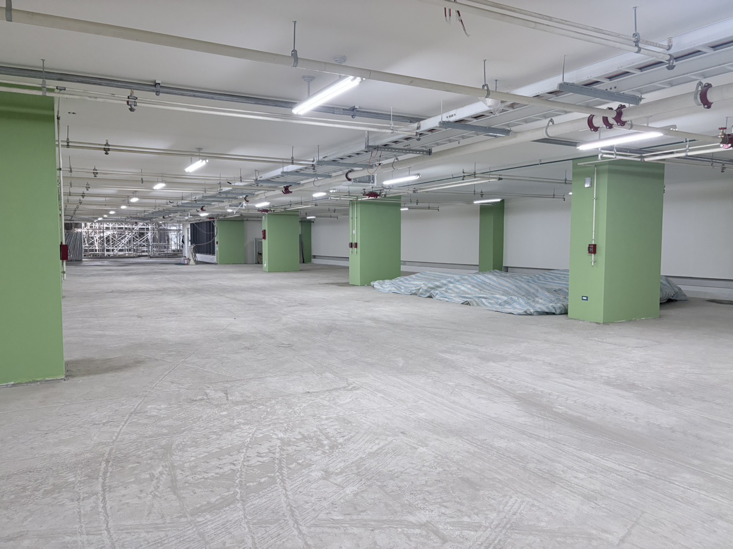 永平國小地下停車場工程整體進度已達93.87%，超前0.77%，預計今年7月完工、