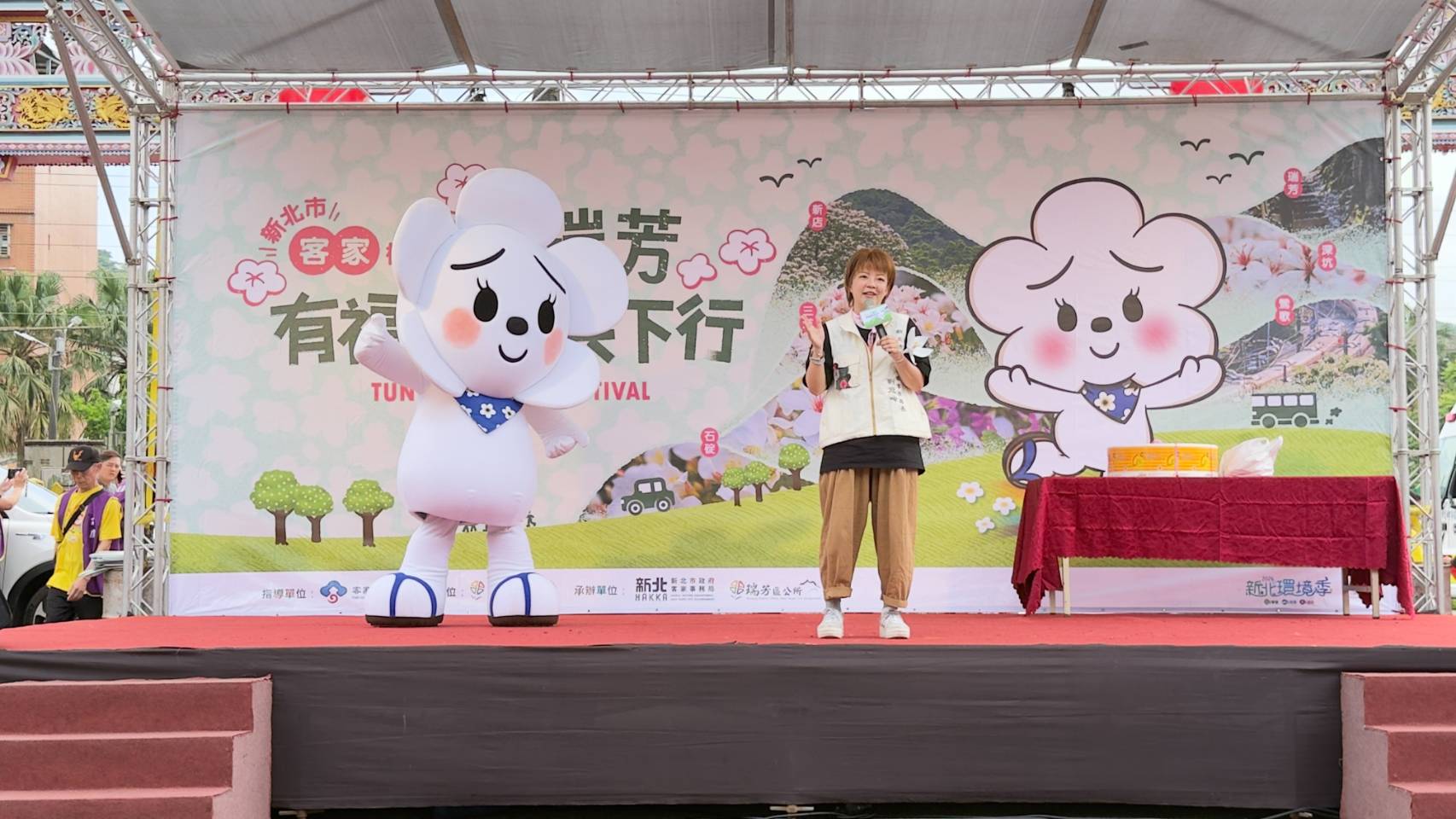 新北市客家局長與發桐醬