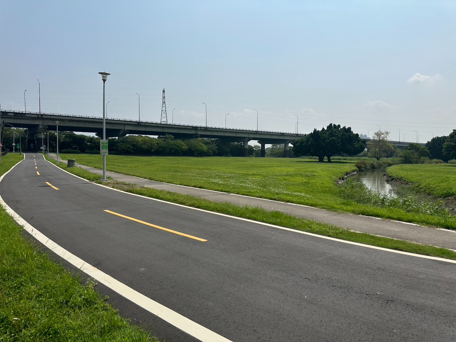  通往淡水、八里的自行車道已完整銜接