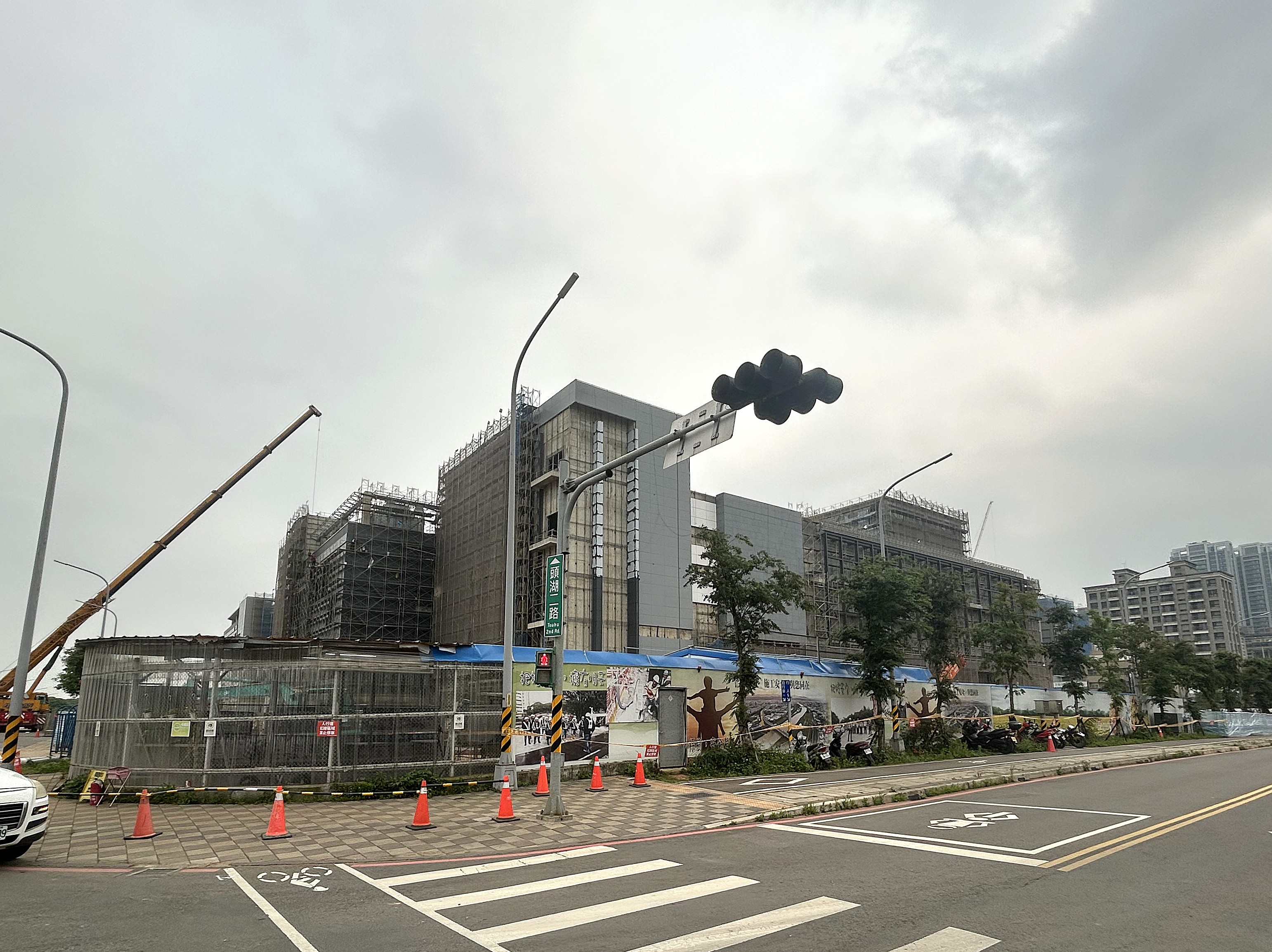艾司摩爾進駐新北AI智慧園區，廠房持續興建中。新北市地政局提供