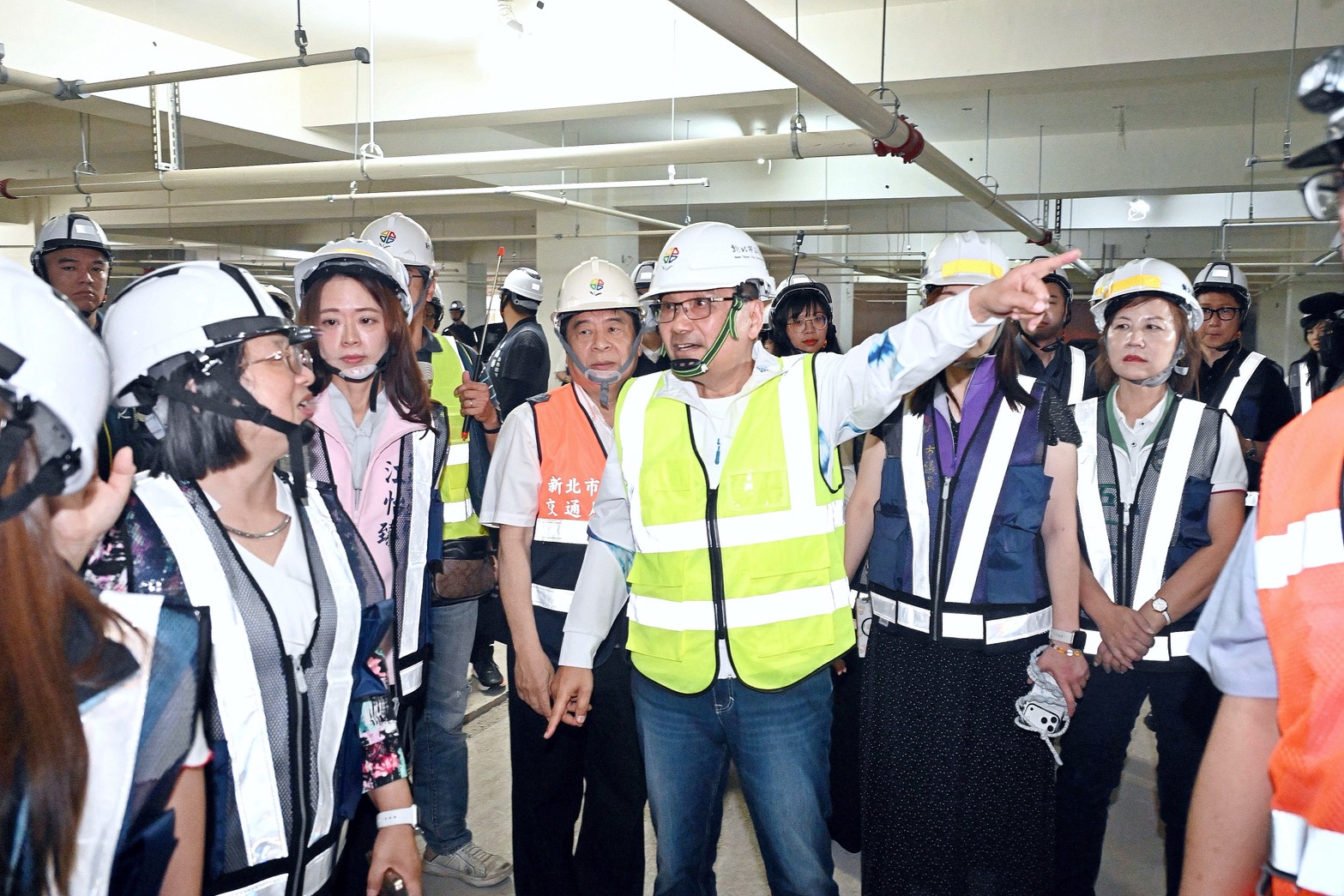 侯友宜盼加速推動板橋信義國小地下停車場，打造友善通勤環境