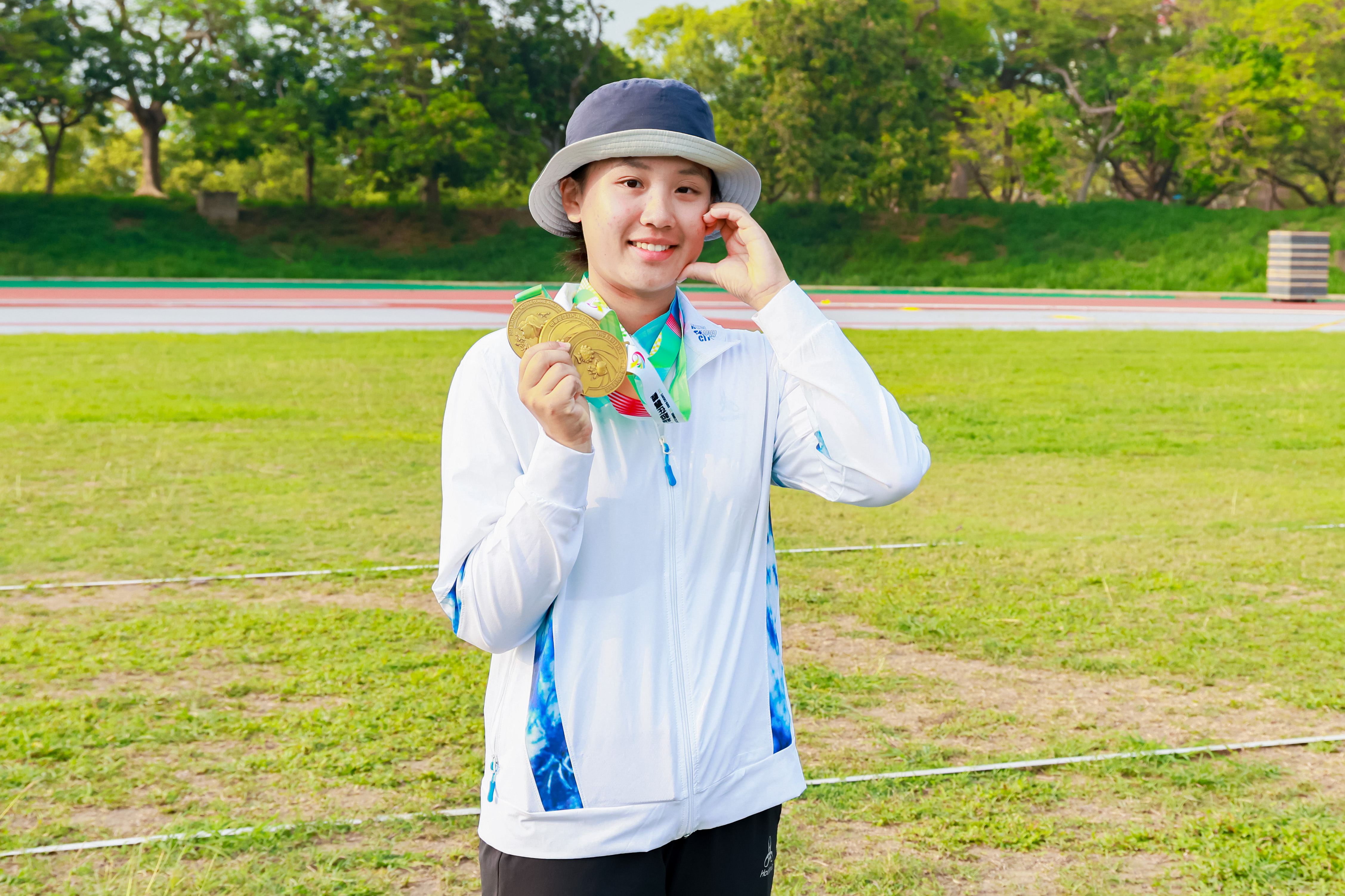 115全中運射箭新北三民高中許芯慈率隊完成三連霸並破三項大會紀錄 寫下高中生涯完美句點