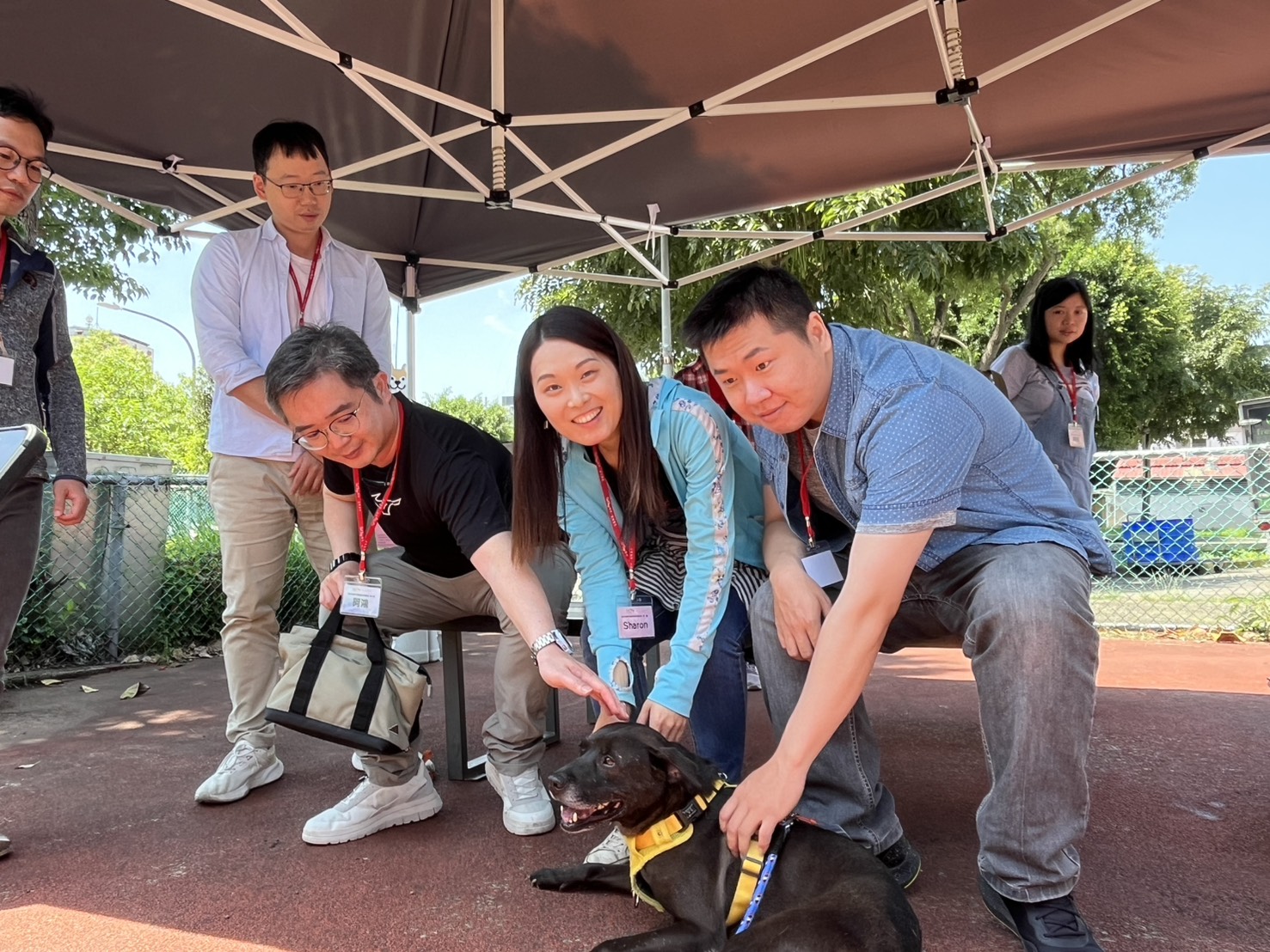 謝謝幫阿信按摩.超開心