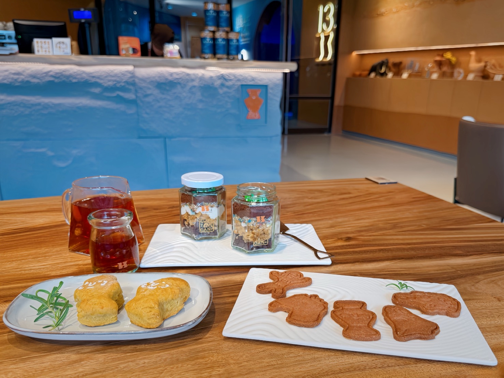  「13 CAF&Eacute;」未來規劃推出「人面陶罐司康」與「文物造型餅乾」等系列手作。