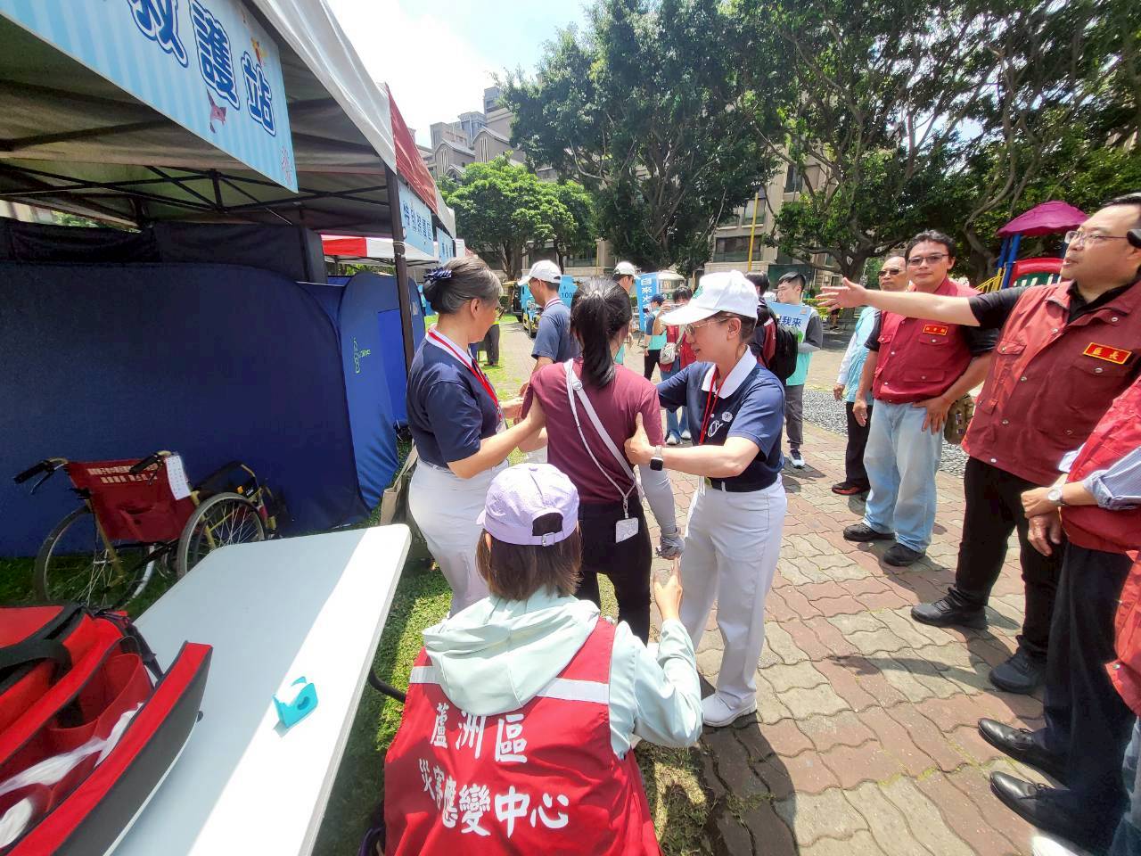 提供民眾簡易醫療服務，另設置特別照護區針對需要特別照護之民眾給予特別看護