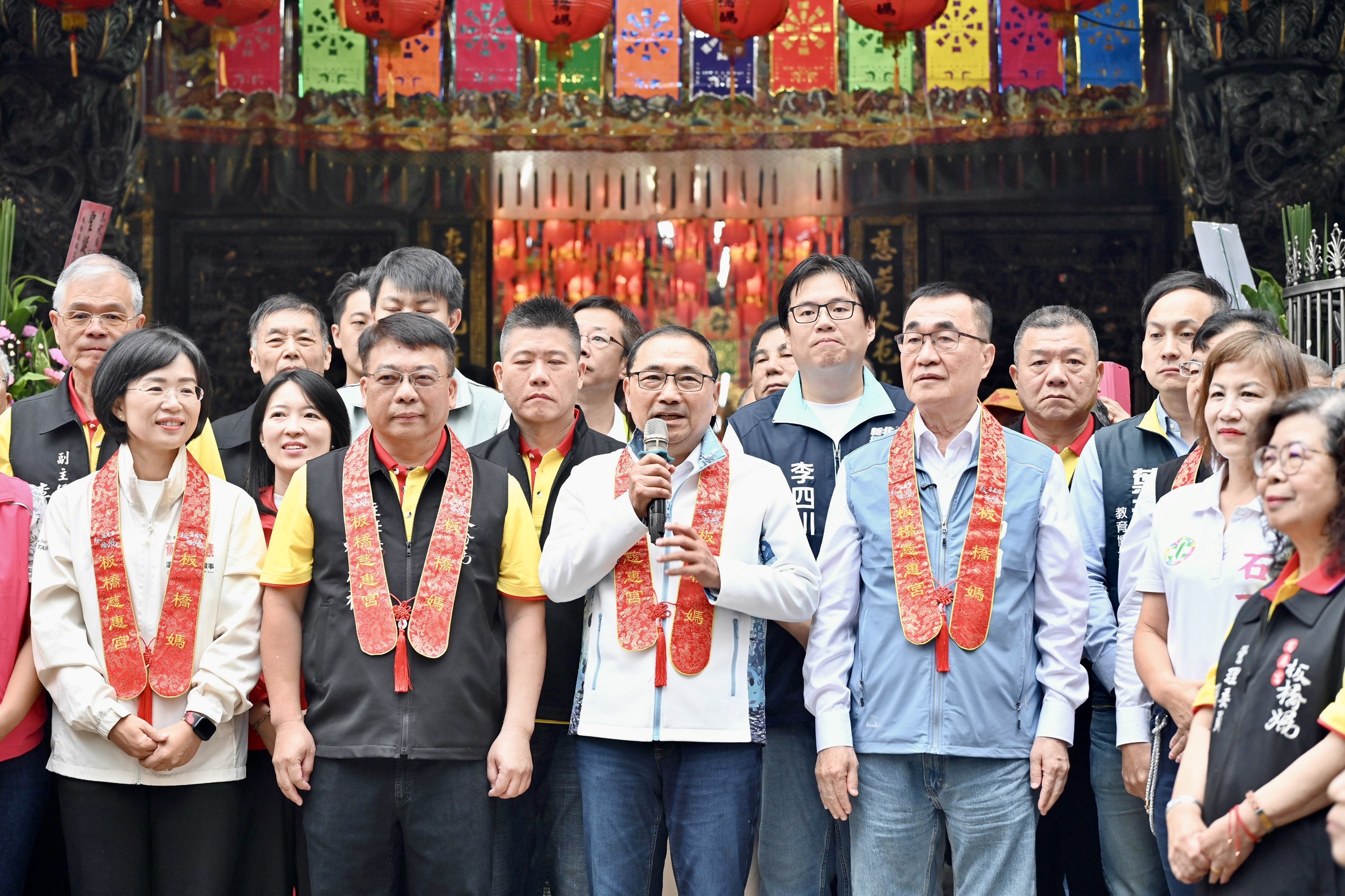 恭祝天上聖母聖誕千秋，侯友宜祈願市政順利推進。