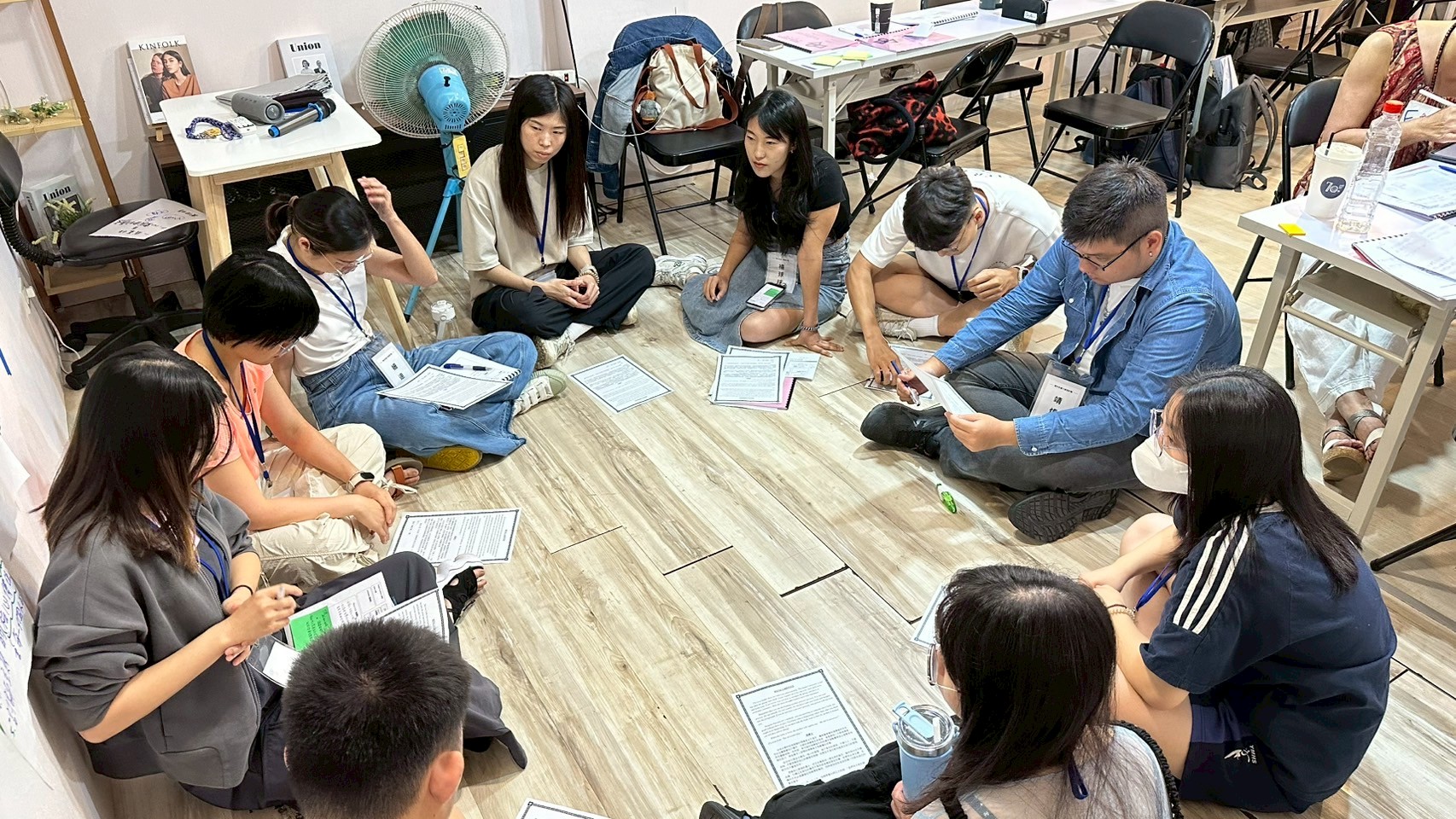 「2026青年共創實踐營」將打破傳統上課的框架，讓學員從個人發展出發，逐步轉化為具備公共參與能力之行動者。(圖為資料照片)