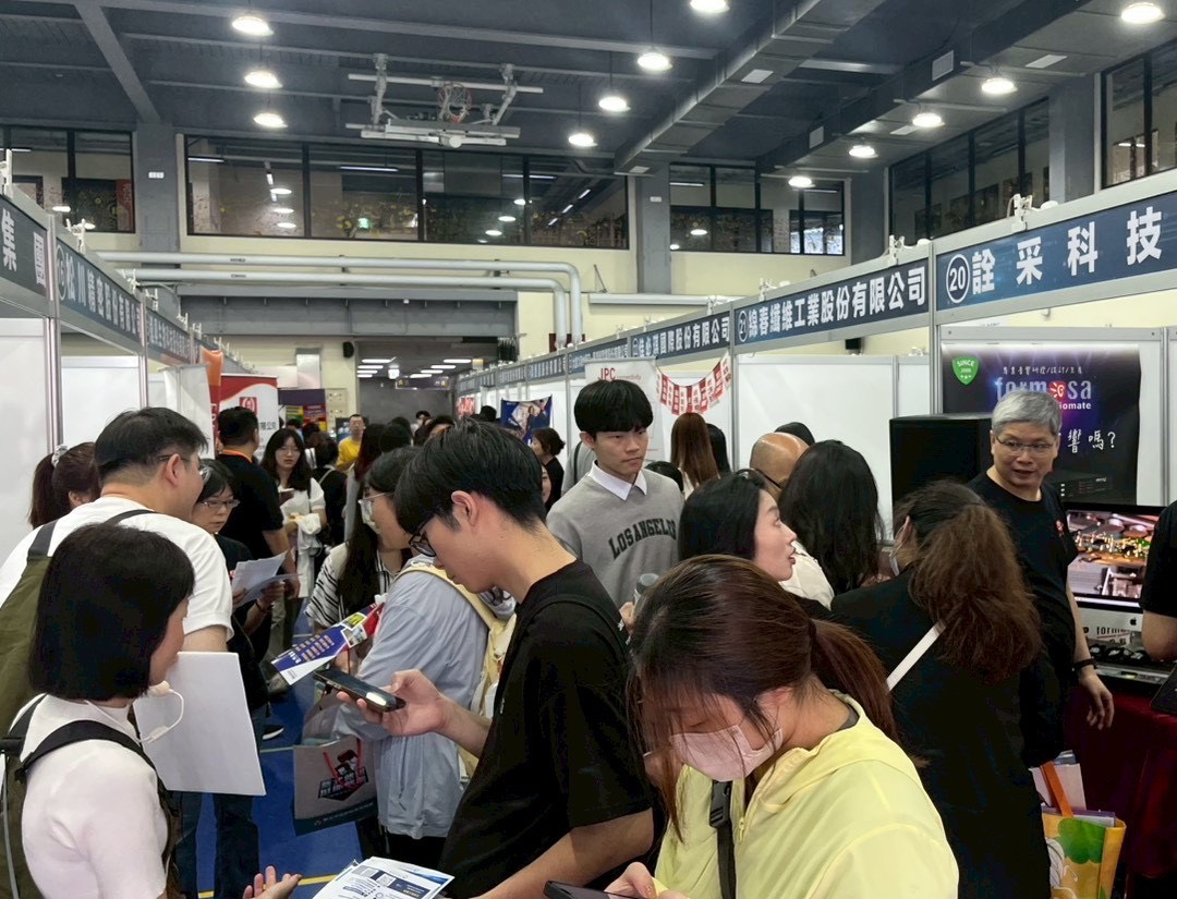 學生踴躍到場參與