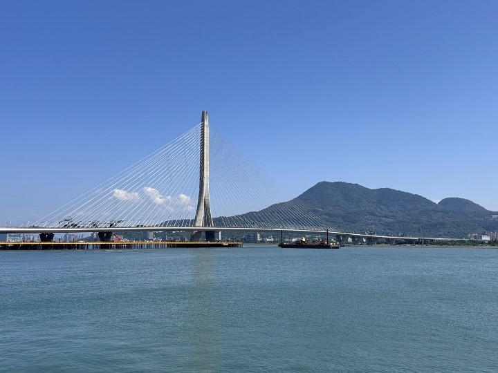 淡水河口新地標「淡江大橋」