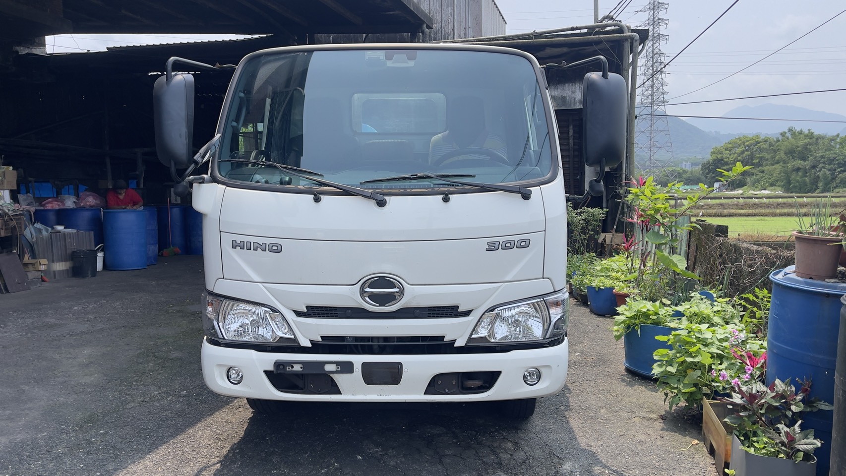 養豬戶因原裝有GPS車輛大牌被扣，直接與友人借用未裝設GPS車輛違規載運廚餘。