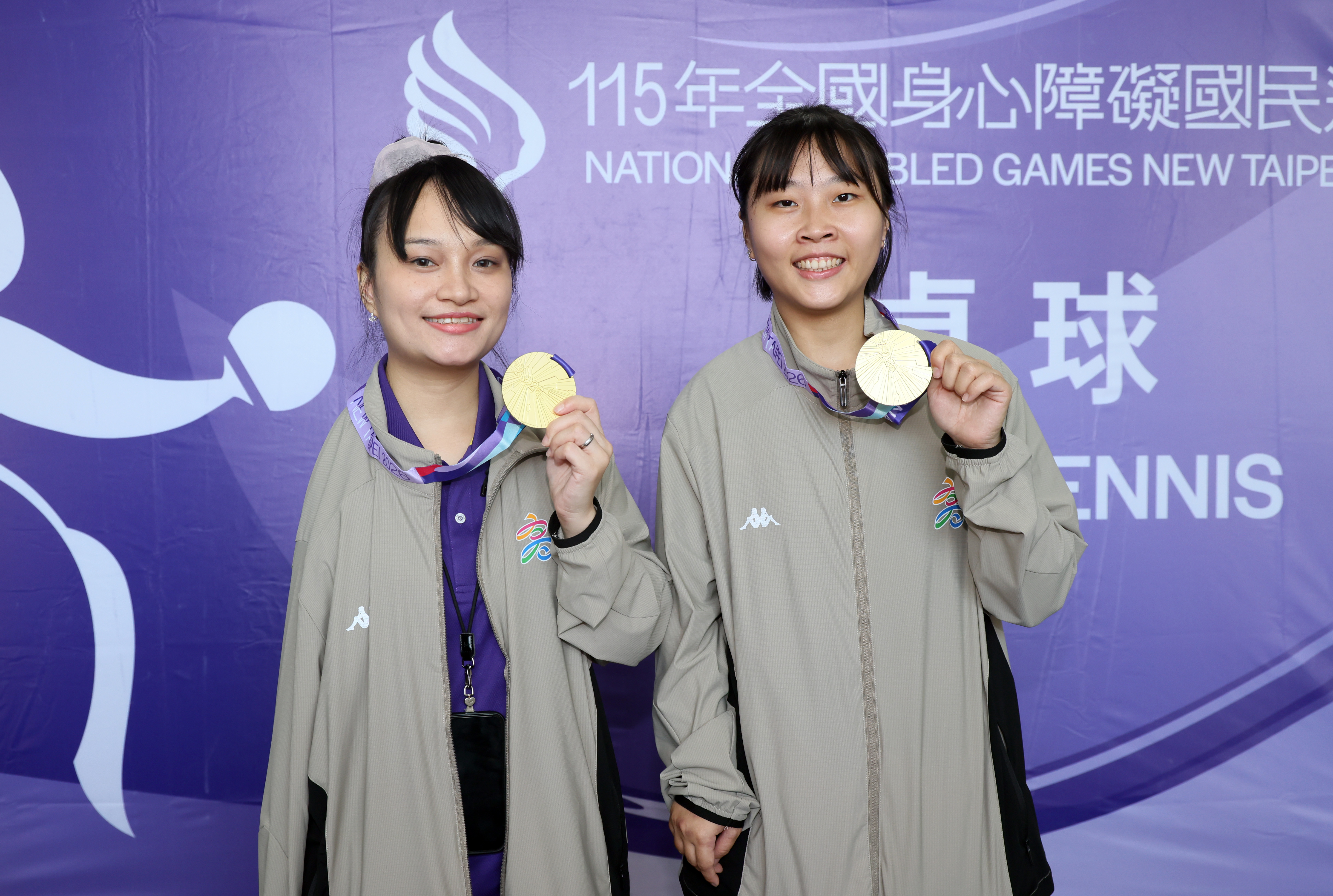 伊斯坦大莎霏(左)、田曉雯03