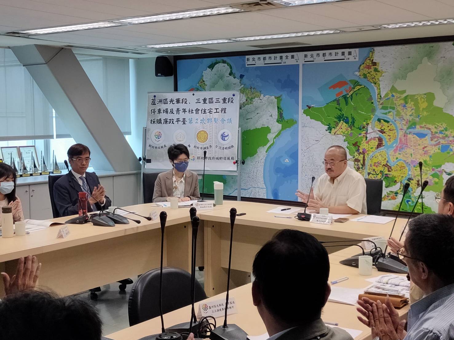 與會委員提供許多寶貴意見