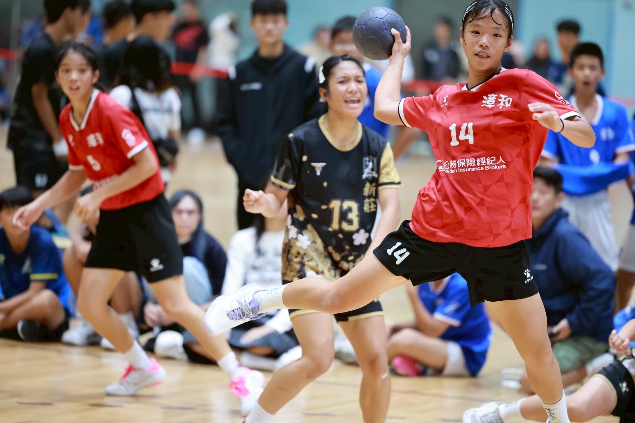 新北漳和國中女子手球隊展現強勢攻防  成功完成全國師生手球賽四連霸