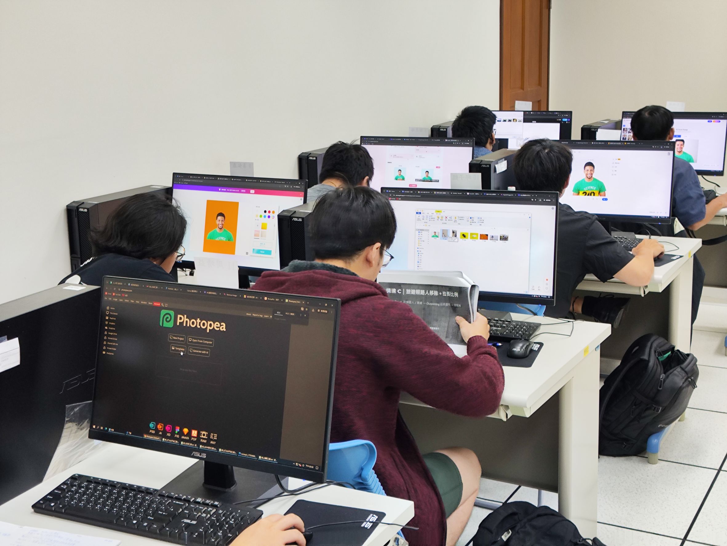 新北役前職訓今(1)日起開放報名，課程緊扣產業脈動與就業市場需求，特別規劃AI數位應用、餐飲技術及機械操作三大領域共5類免費職訓專班、140個名額！
