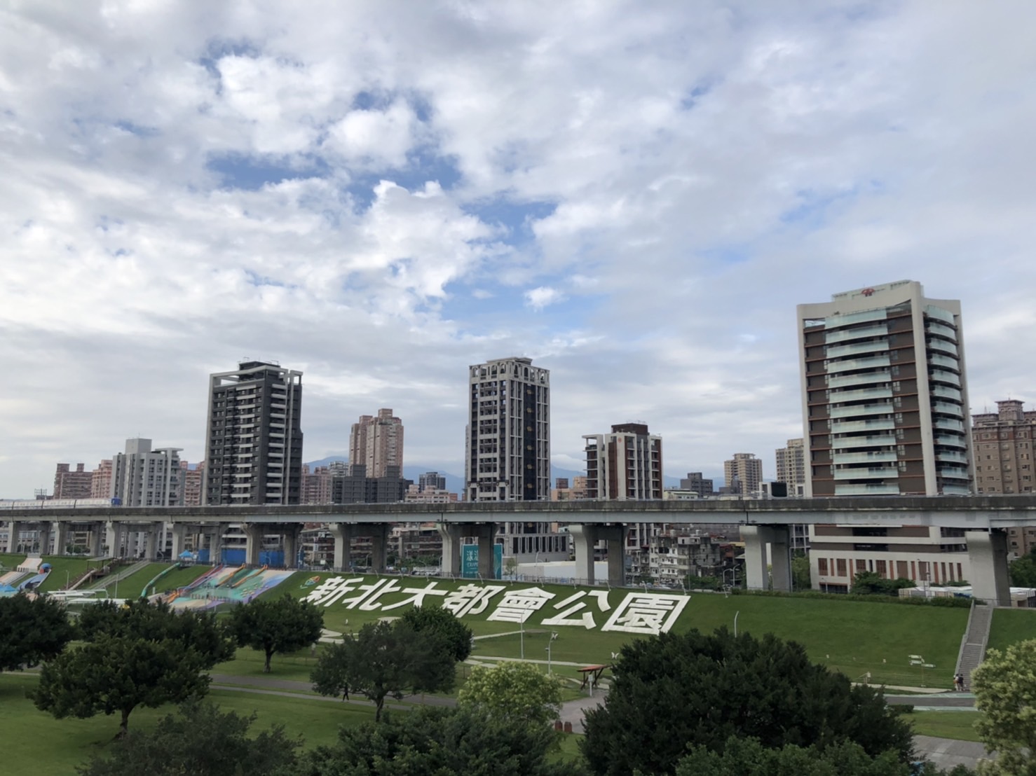 115年5月成交量增加最多為三重區，照片為二重重劃區一帶