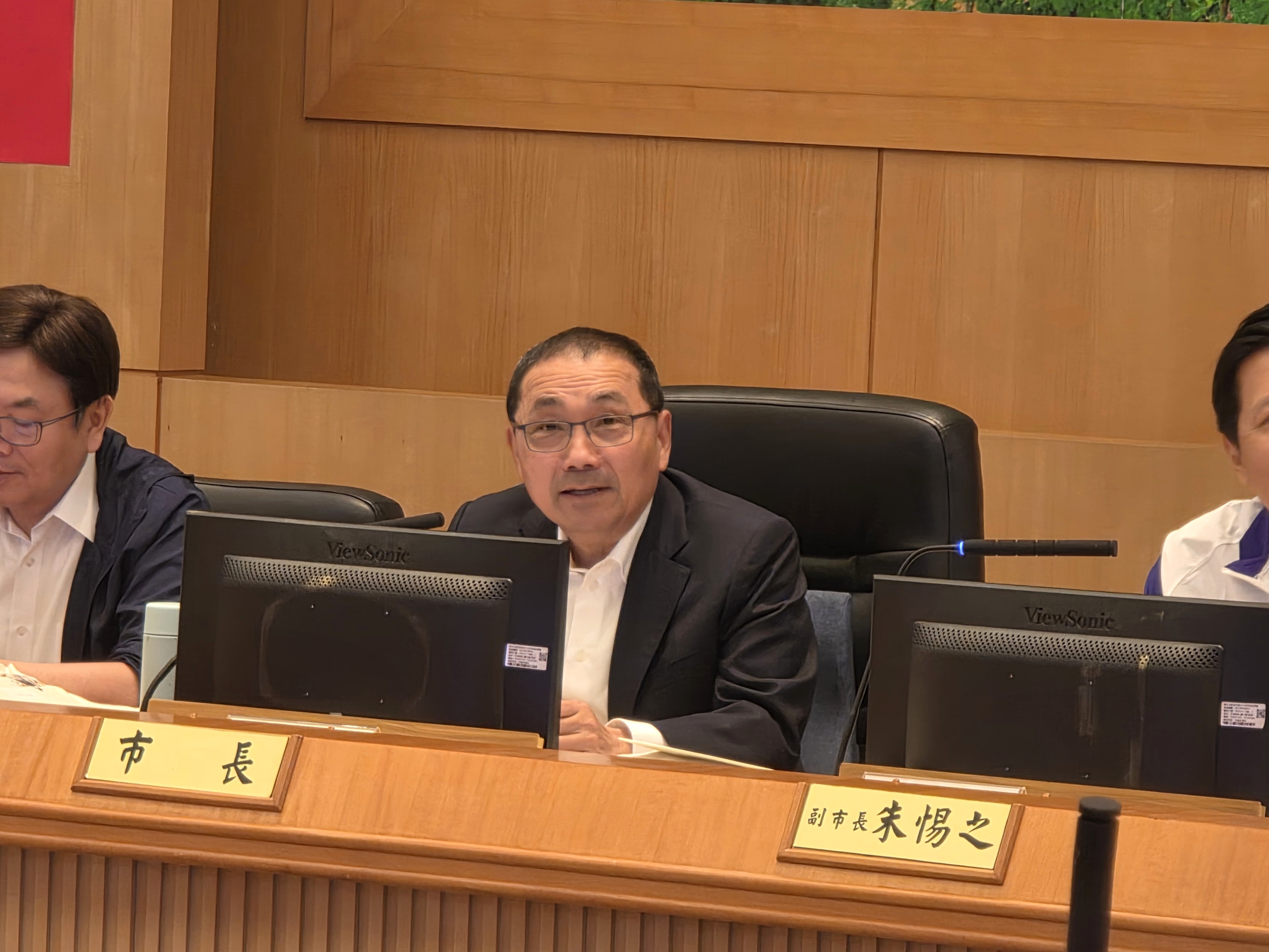 新北市長侯友宜肯定地政局全力協助民眾打詐阻詐。新北市地政局提供