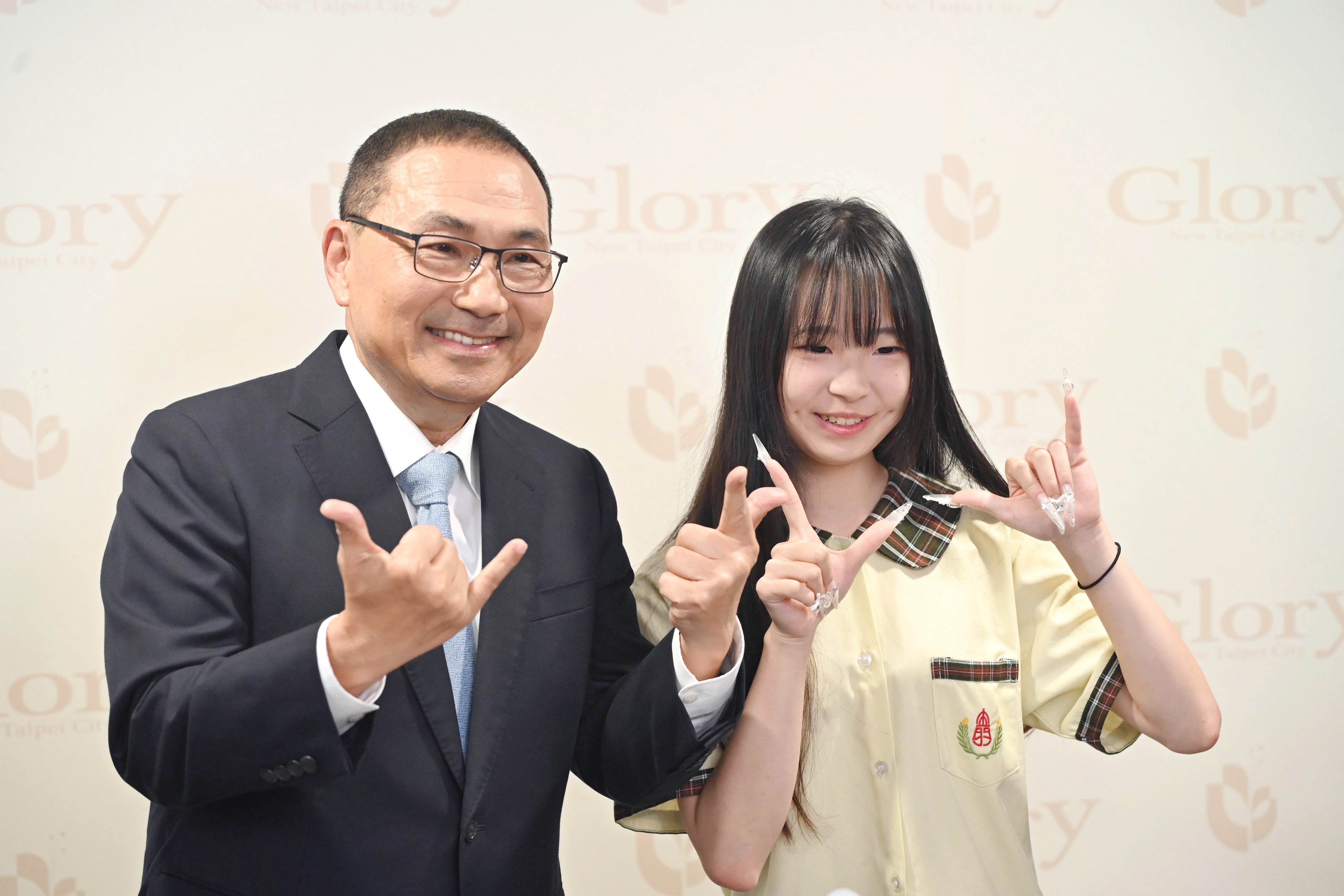 教育局說明，今年獲獎學生在學業、技藝、體育、服務及品格等不同領域表現亮眼，也展現新北教育重視適性揚才與多元發展的成果。