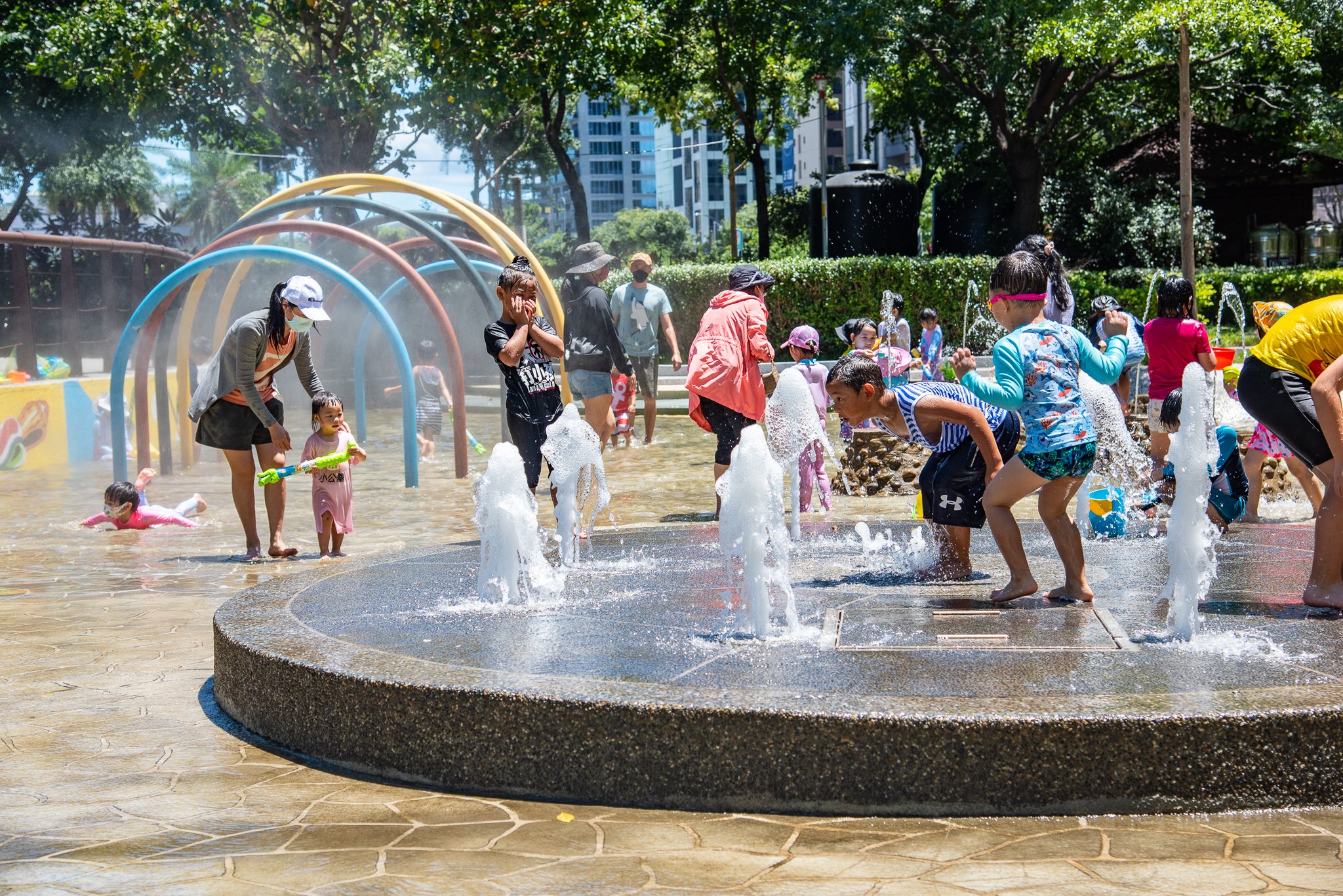  塭仔底濕地公園戲水池好消暑、好清涼