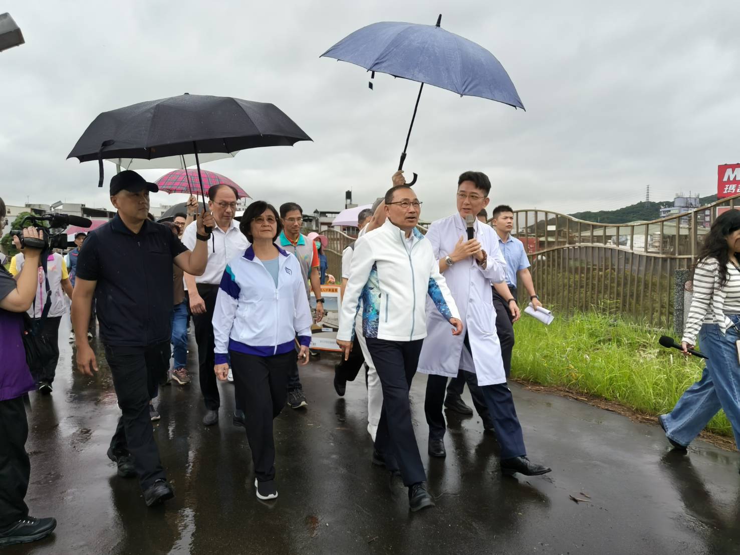 市長侯友宜前往參訪衛生福利部樂生療養院，也關心文資修復保存及再利用。