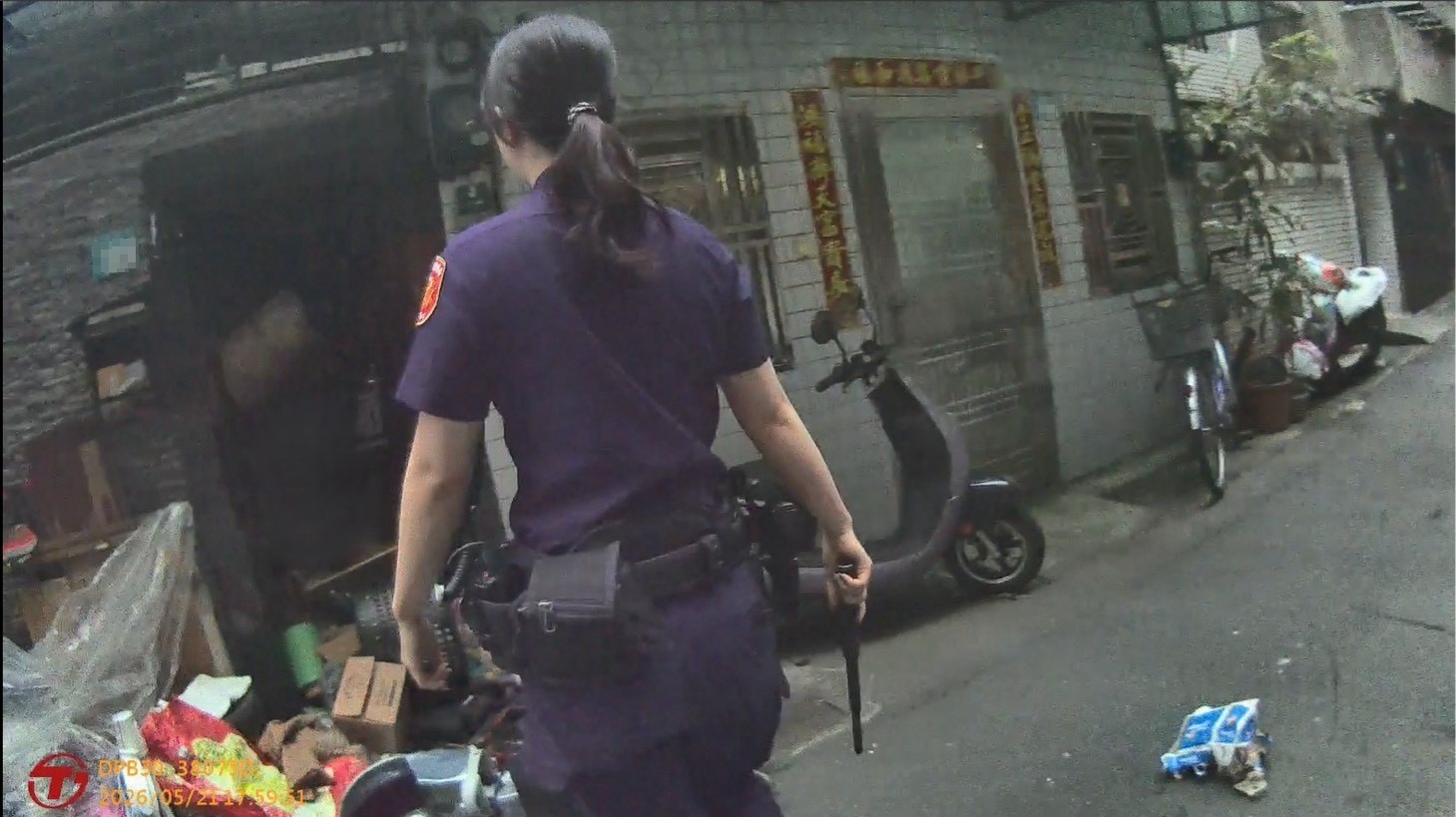 警方第一時時間接獲民眾通報，立即趕往現場。