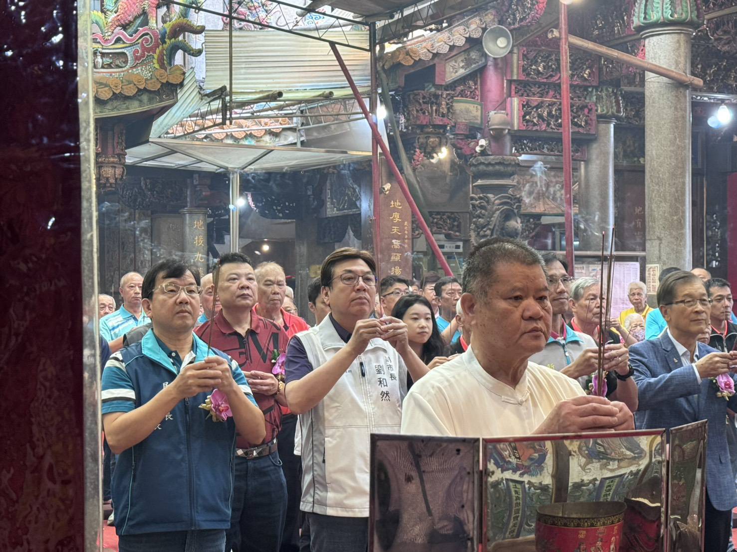 新莊地藏庵舉行隆重三獻祝壽祭典，副市長劉和然代表市府前往參拜祝壽，祈求合境平安，市民能夠安居樂業。