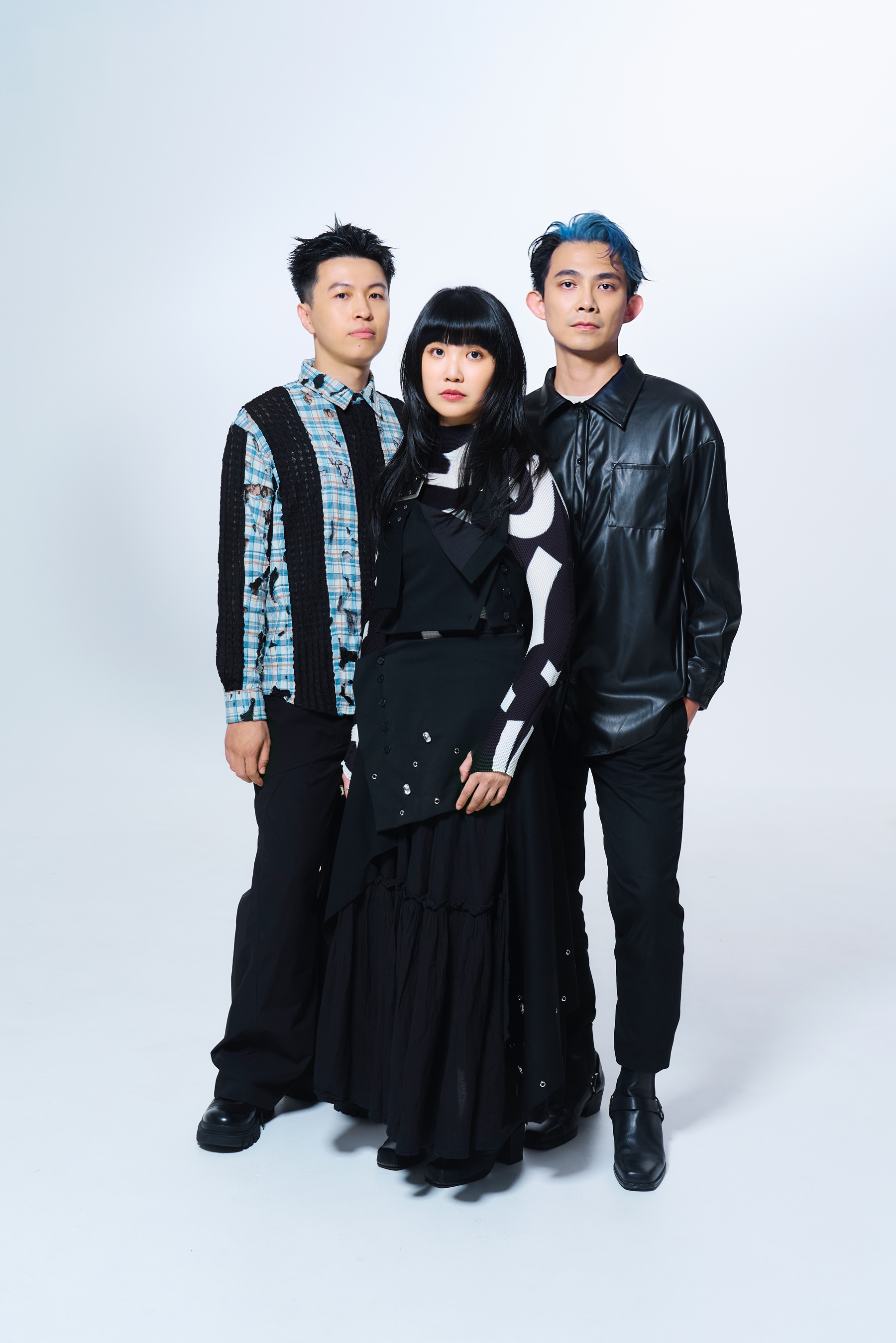 知名獨立樂團大象體操作品〈遊戲〉將於《海山夜行》展演中重新解構編創，透過光影與聲音交織，展現土地記憶與當代節奏的共鳴。