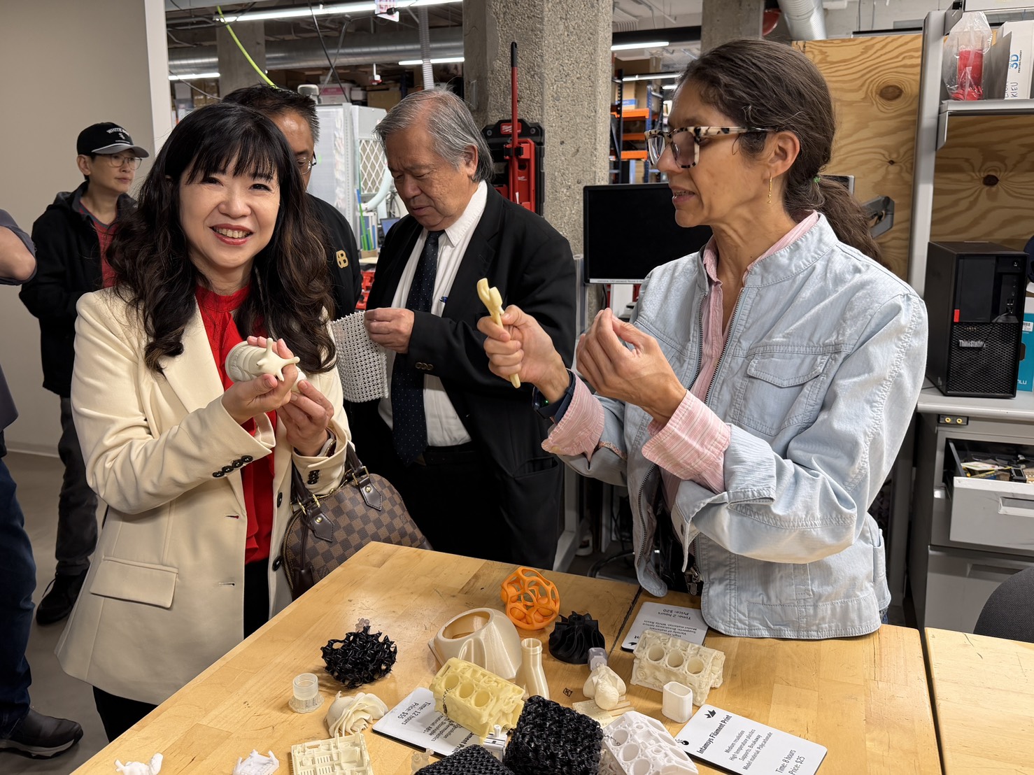 新北市出口拓銷團參訪創新中心mHUB，了解美國新創產業生態。