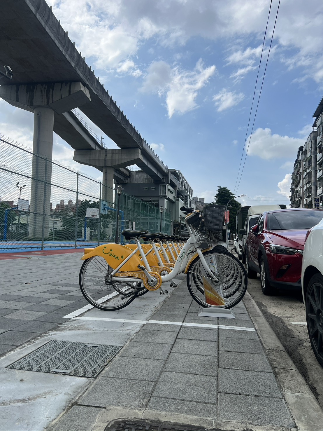 捷運國華站（2號出口）YouBike站