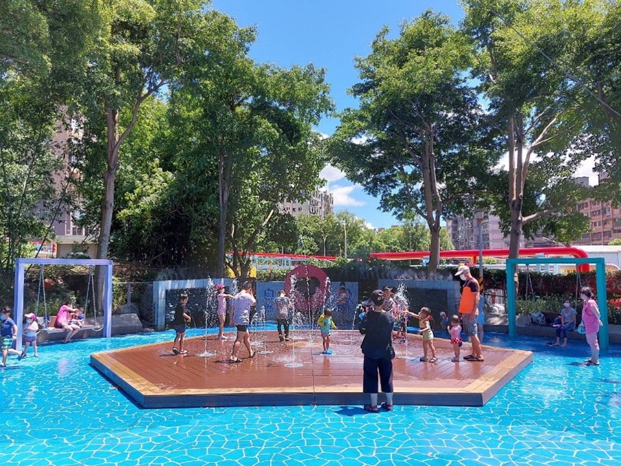 自然湧泉公園