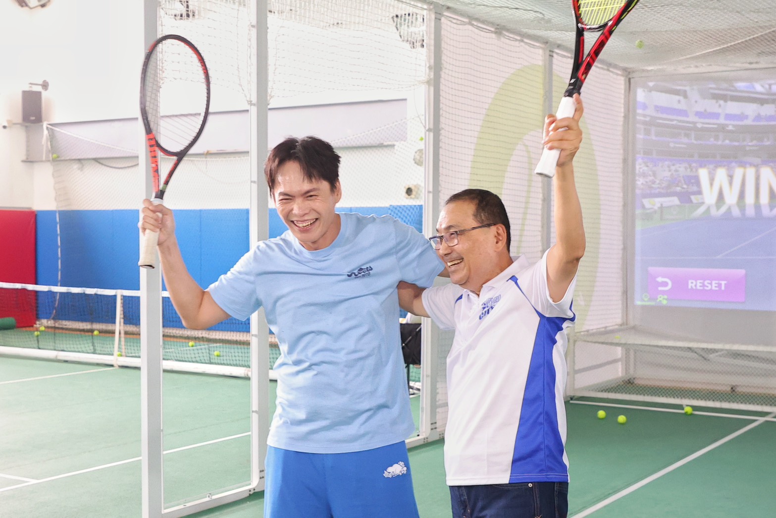 三峽運動中心AI網球讓初學者輕鬆體驗揮拍樂趣